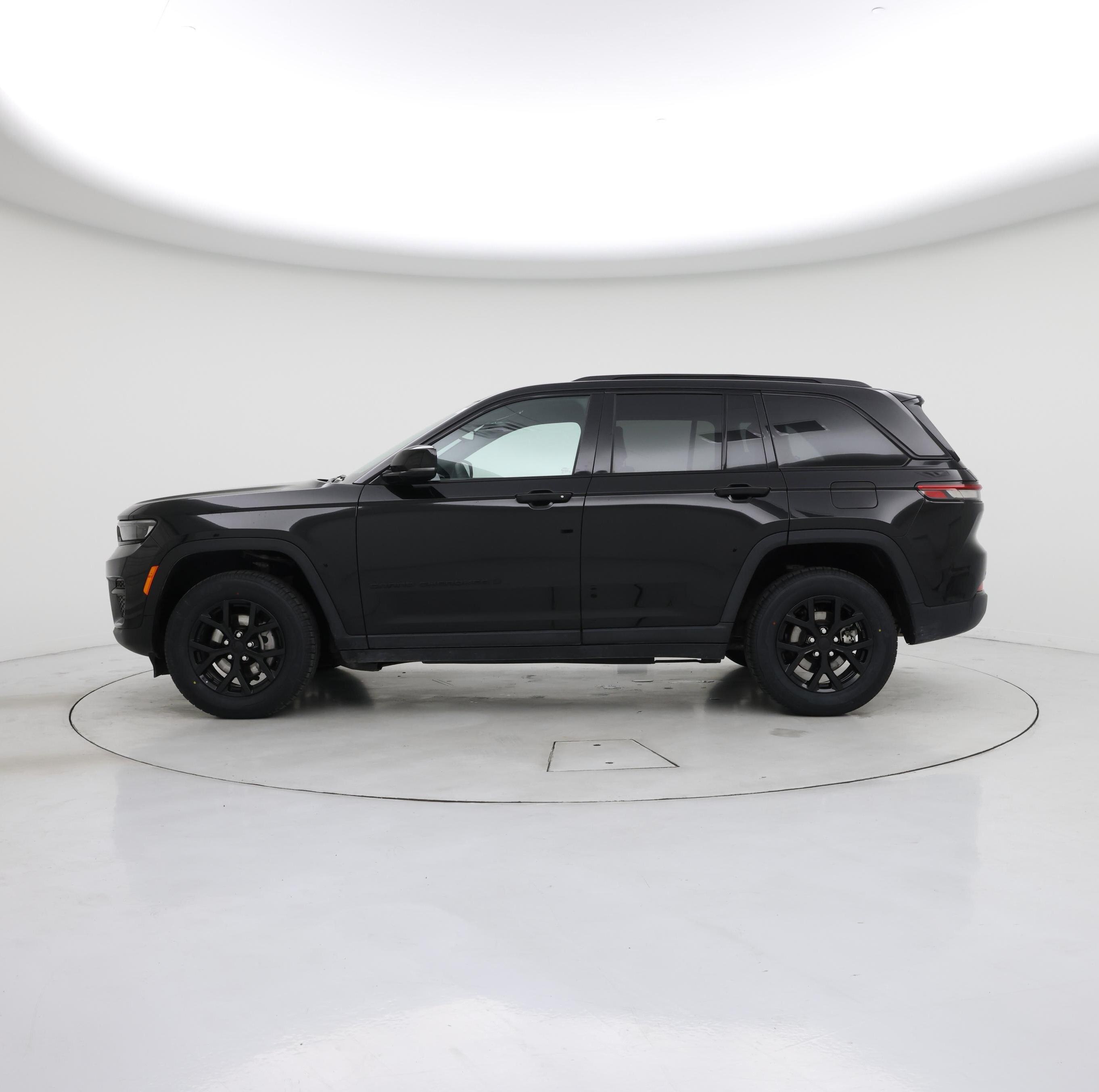 Thumbnail: 2024 Jeep Grand Cherokee - 3