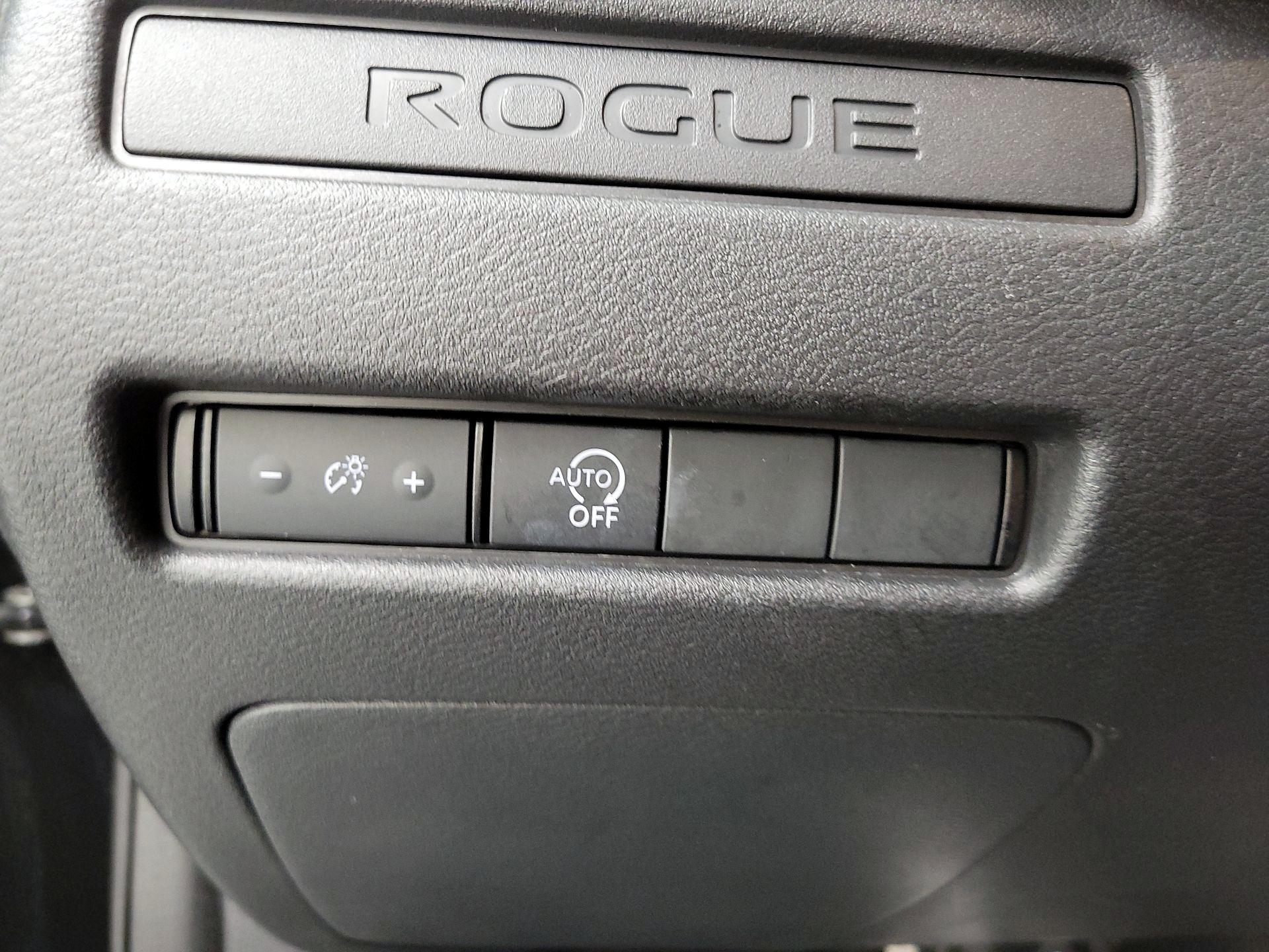 Thumbnail: 2023 Nissan Rogue - 13