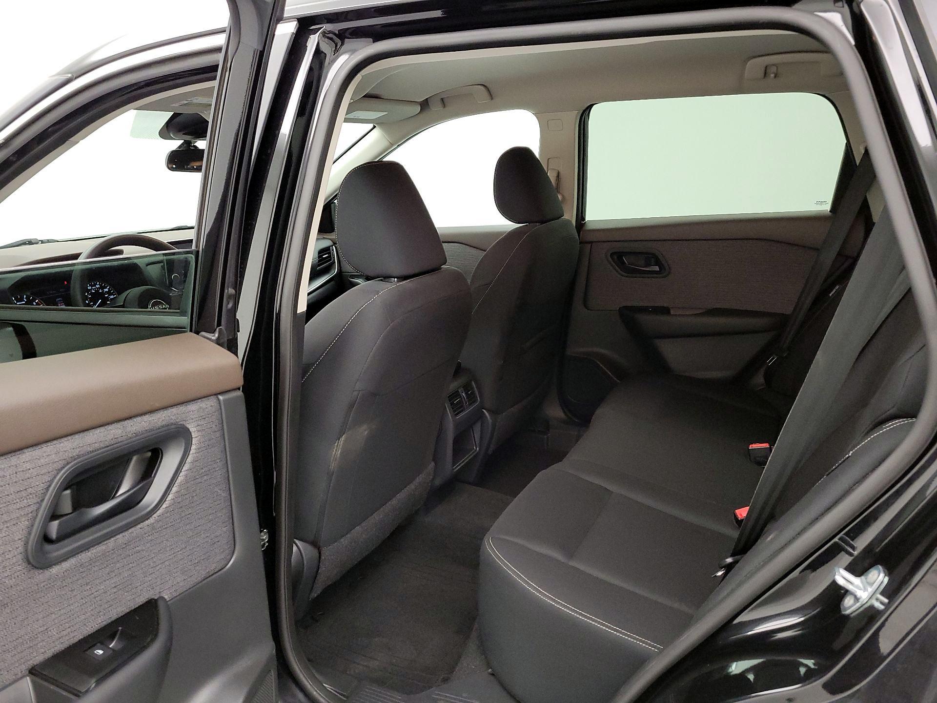 Thumbnail: 2023 Nissan Rogue - 19