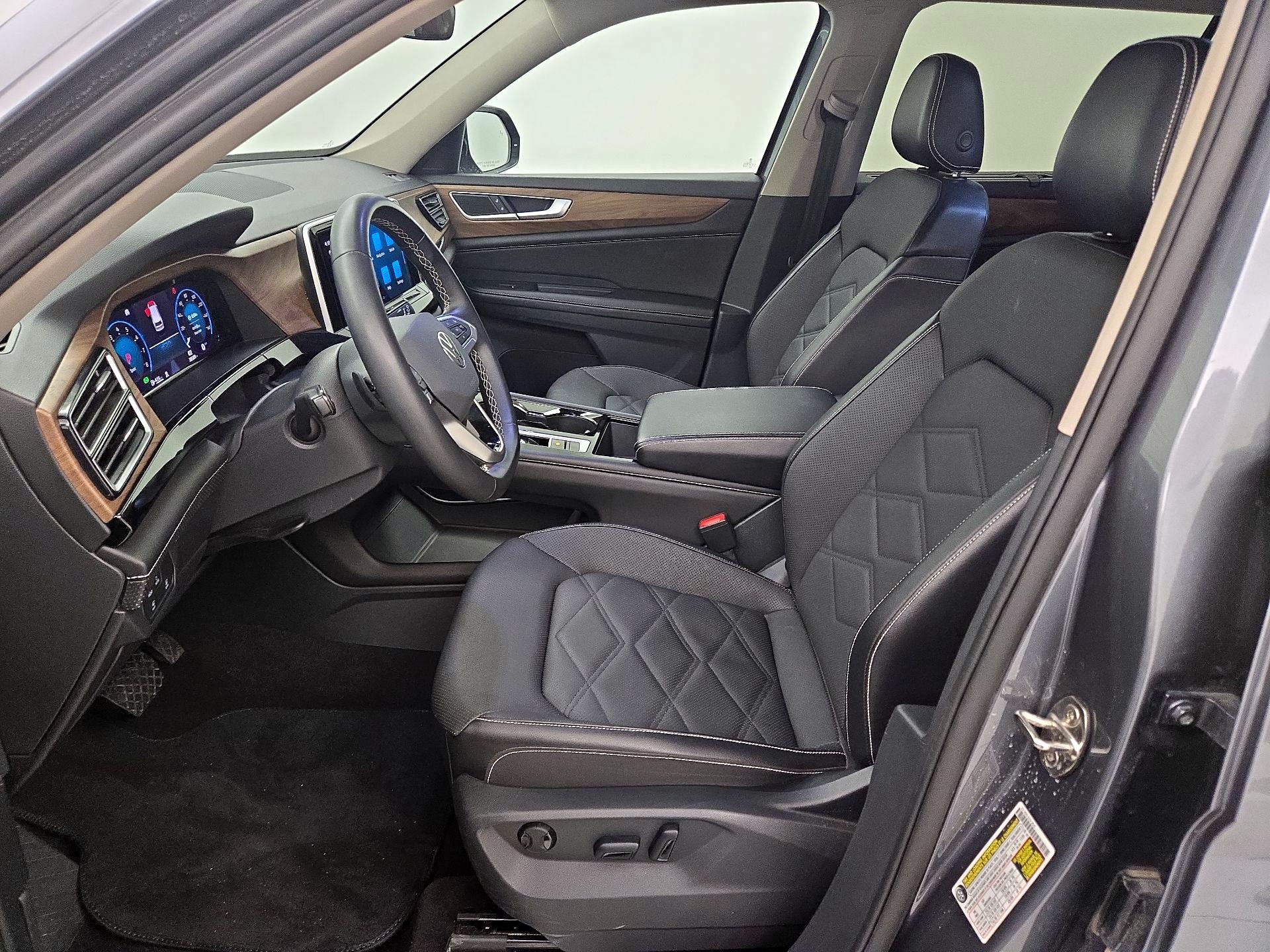 Thumbnail: 2024 Volkswagen Atlas - 11