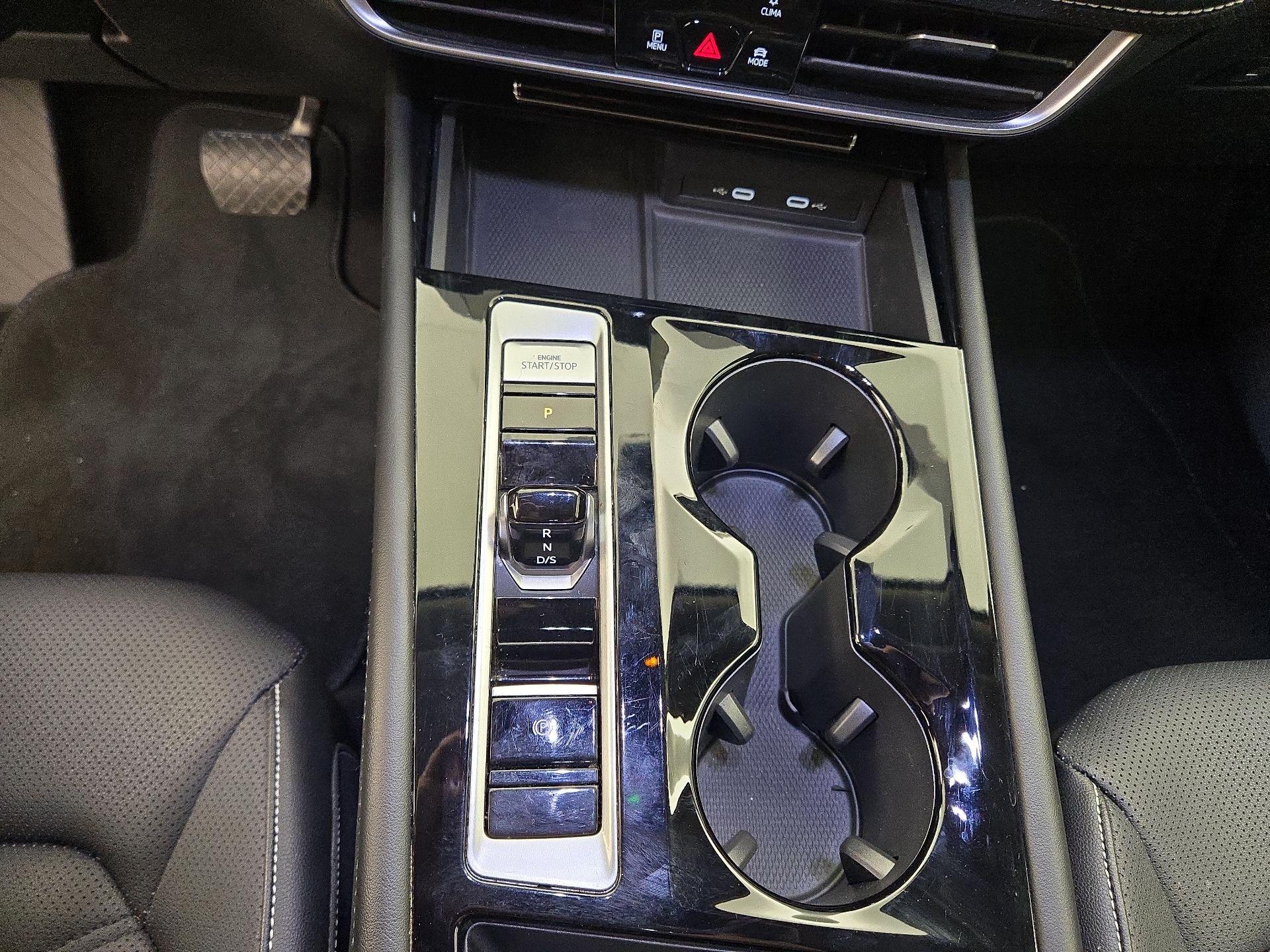 Thumbnail: 2024 Volkswagen Atlas - 17