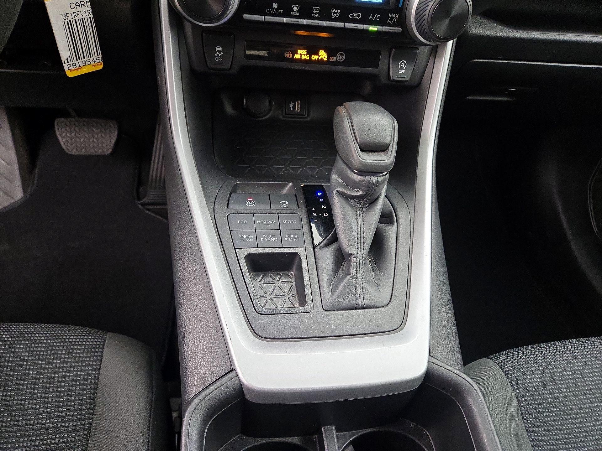 Thumbnail: 2024 Toyota RAV4 - 17