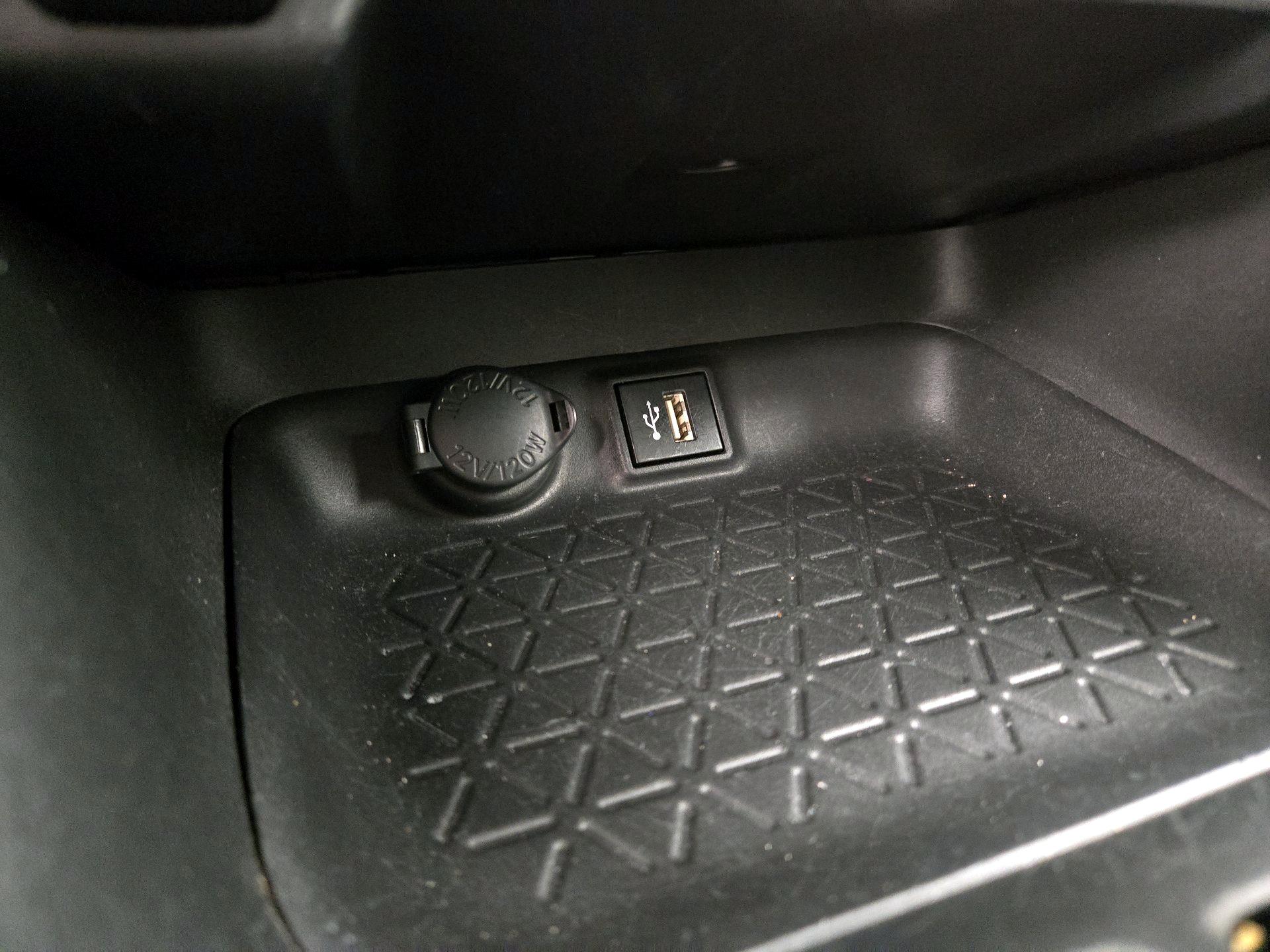 Thumbnail: 2024 Toyota RAV4 - 18