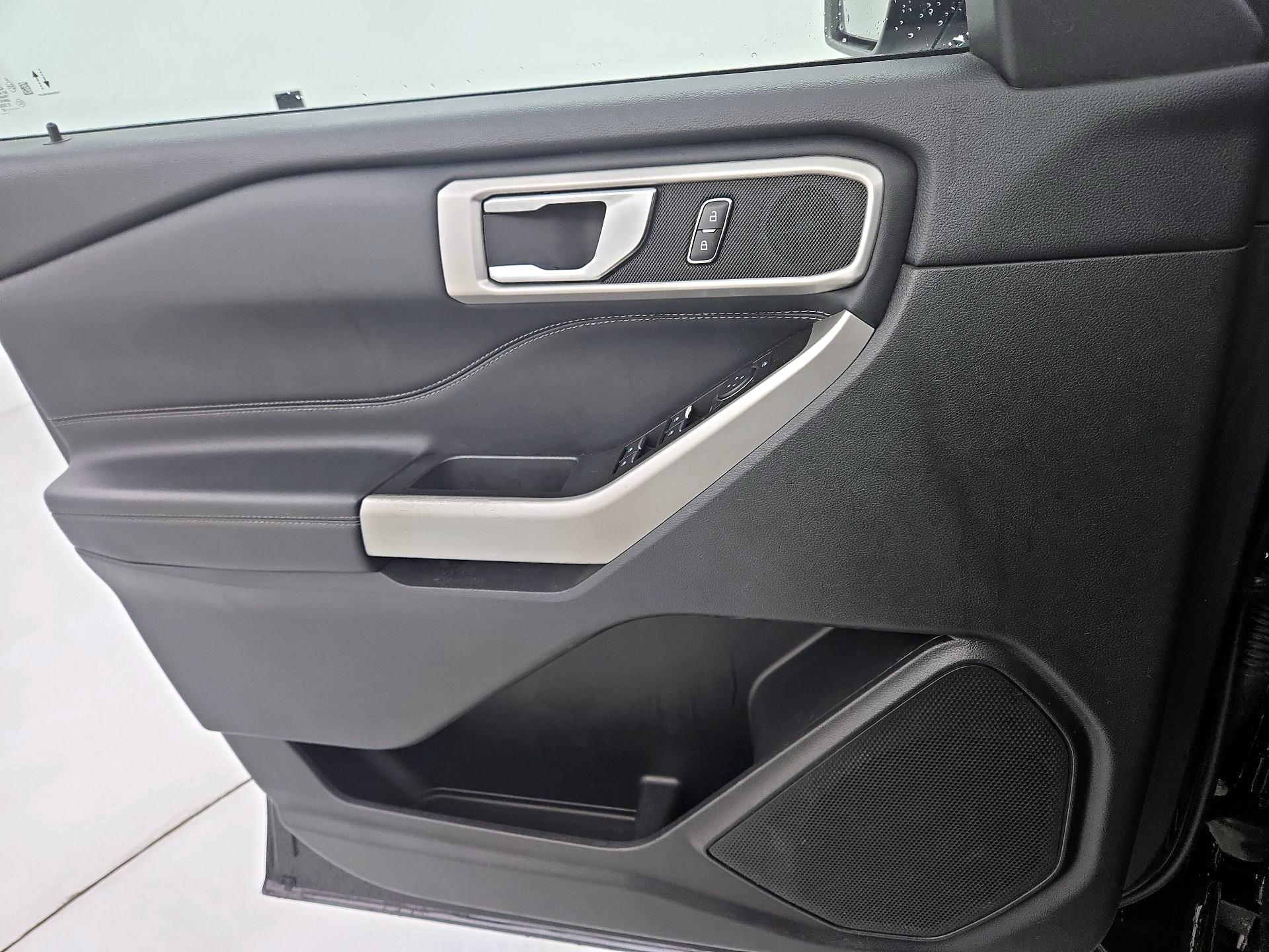 Thumbnail: 2022 Ford Explorer - 12