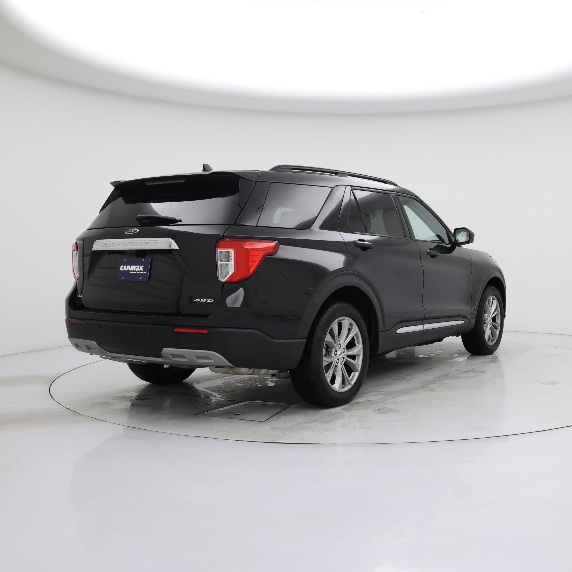 Thumbnail: 2022 Ford Explorer - 8