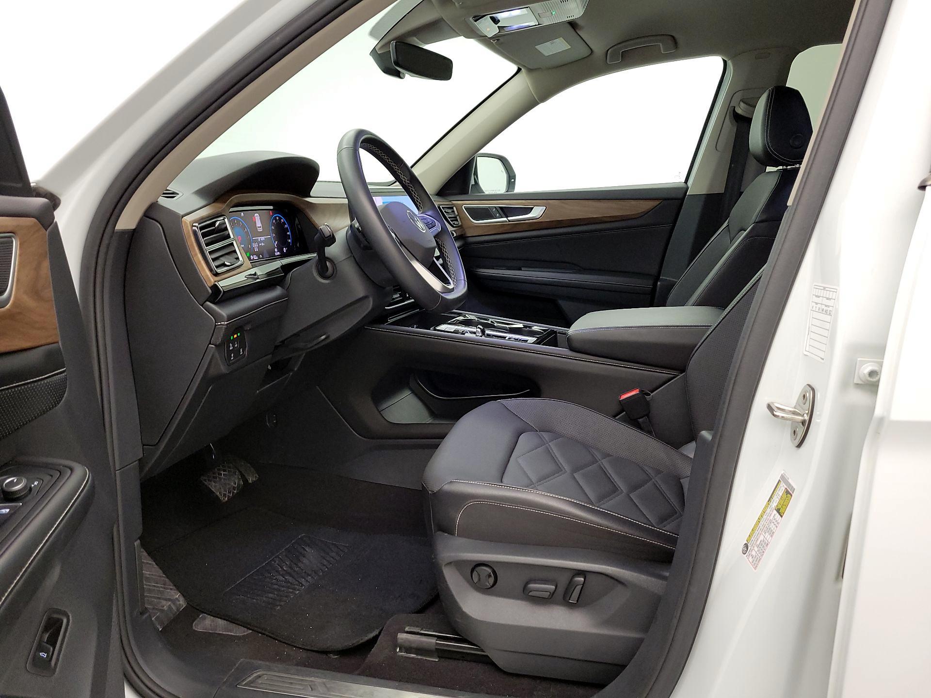 Thumbnail: 2024 Volkswagen Atlas - 11