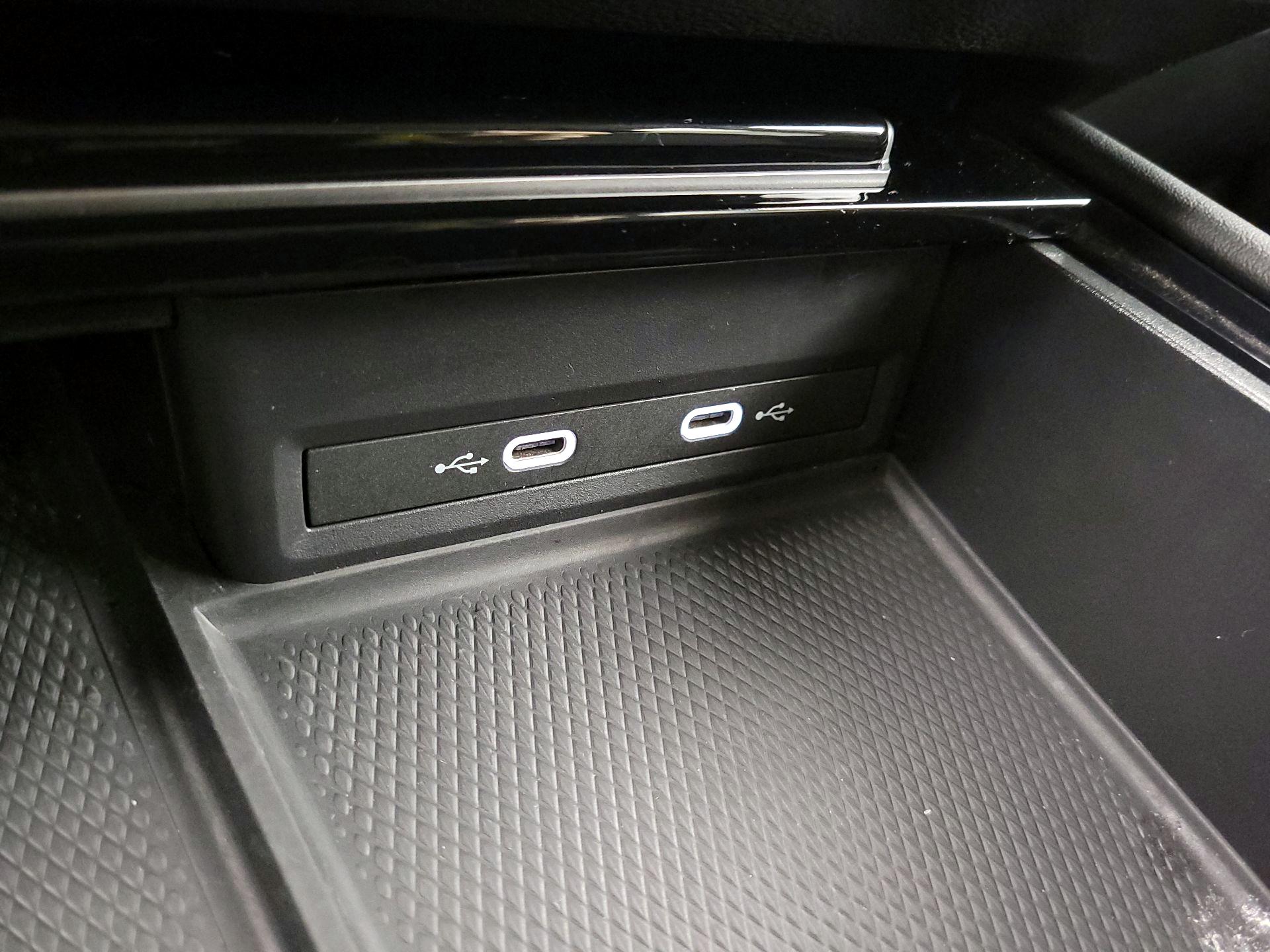 Thumbnail: 2024 Volkswagen Atlas - 18