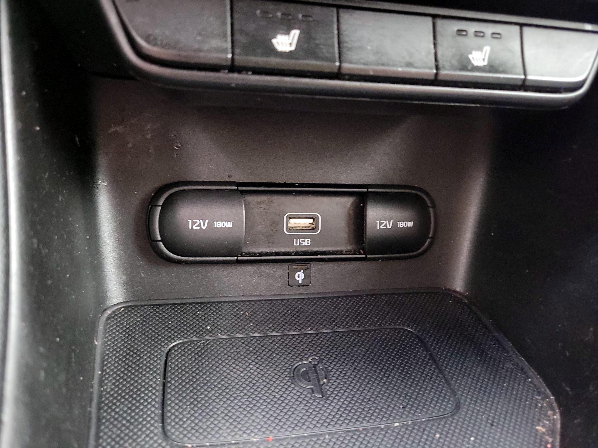 Thumbnail: 2020 Kia Sportage - 18