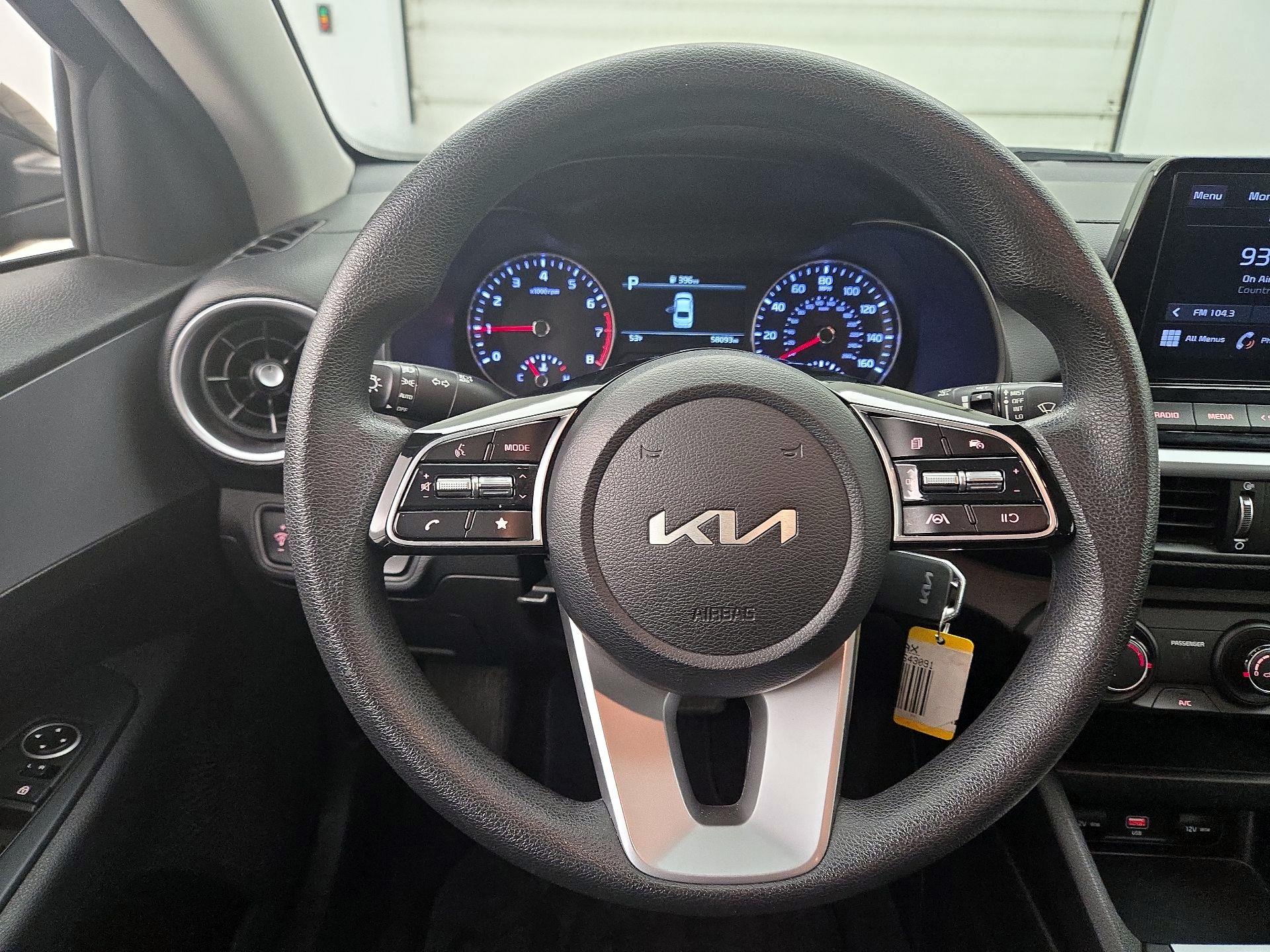 Thumbnail: 2023 Kia Forte - 10