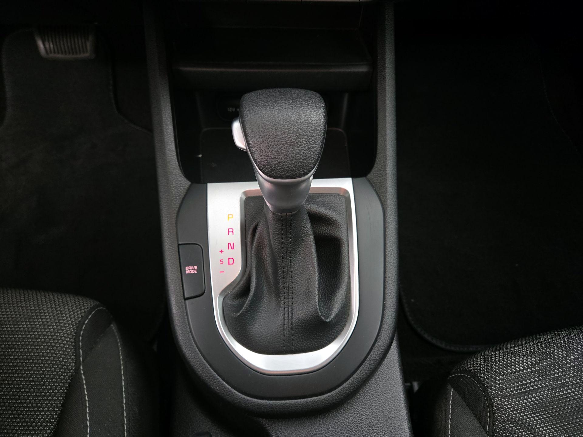 Thumbnail: 2023 Kia Forte - 17