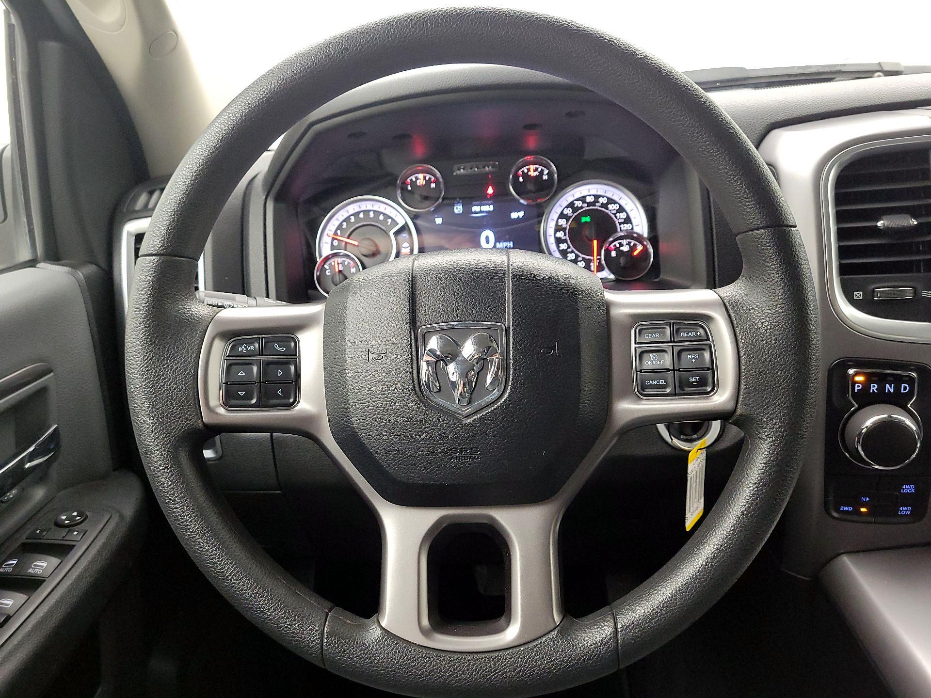 Thumbnail: 2023 RAM 1500 Classic - 10