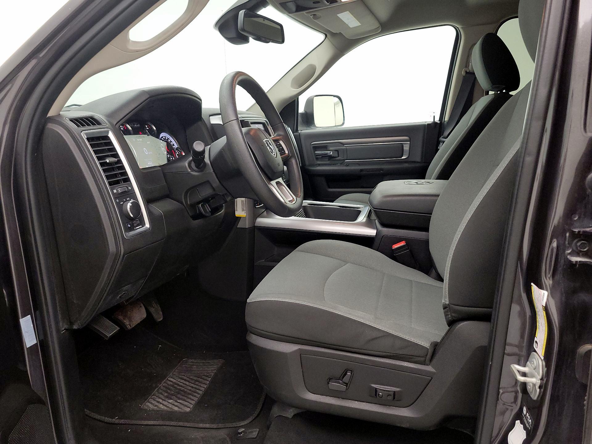 Thumbnail: 2023 RAM 1500 Classic - 11