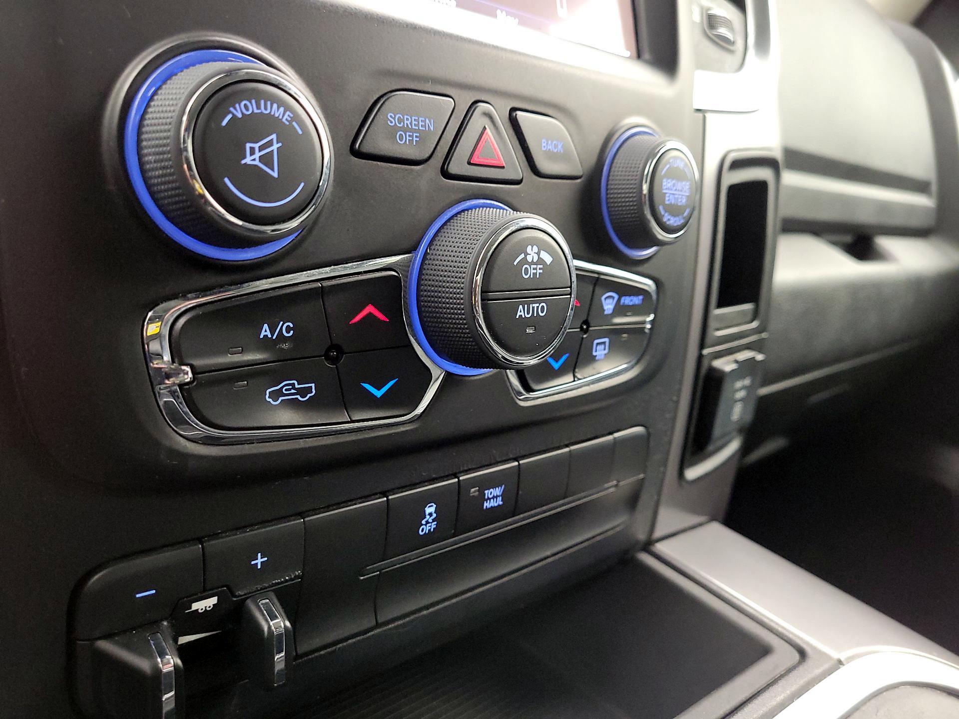 Thumbnail: 2023 RAM 1500 Classic - 17