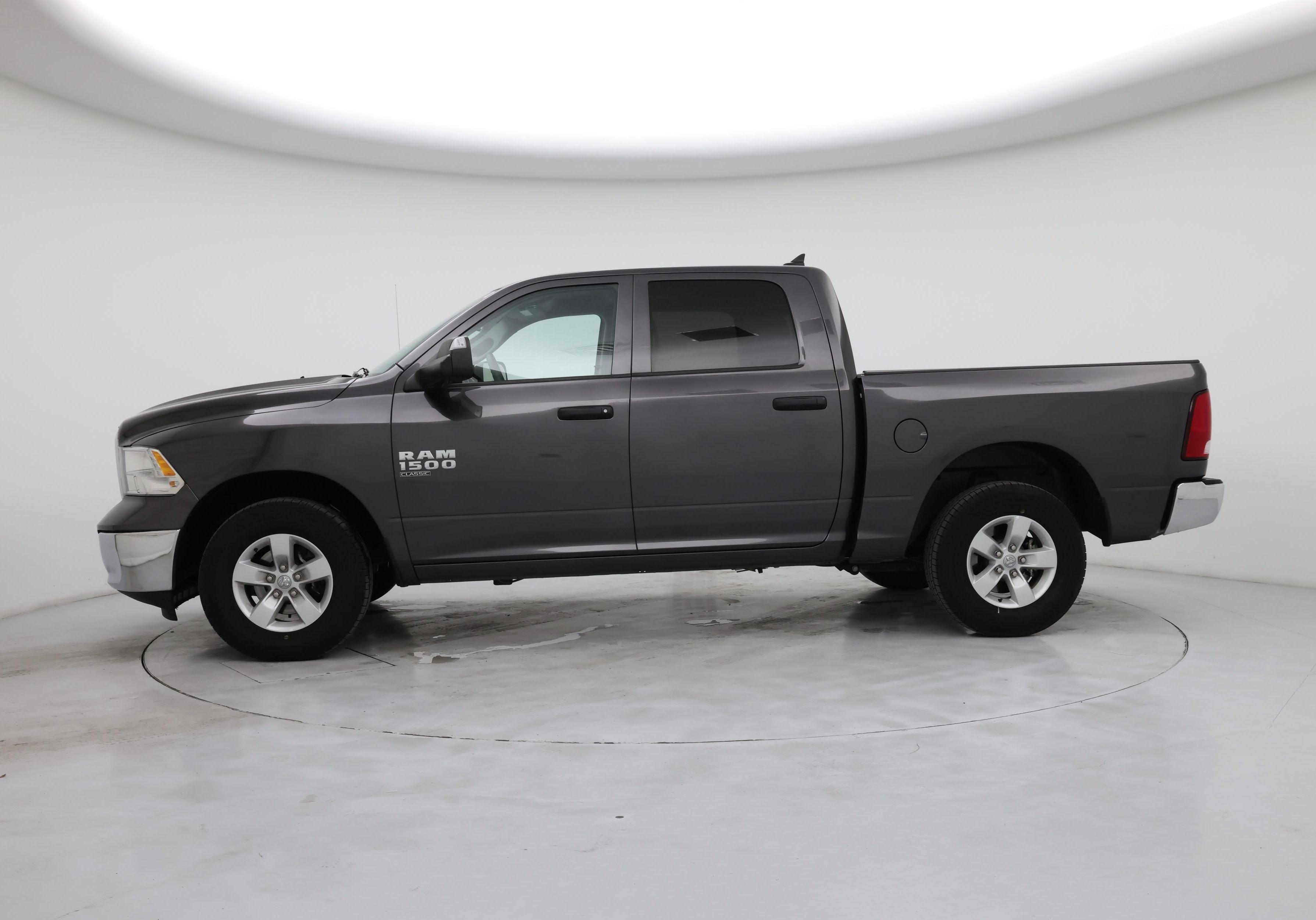 Thumbnail: 2023 RAM 1500 Classic - 3