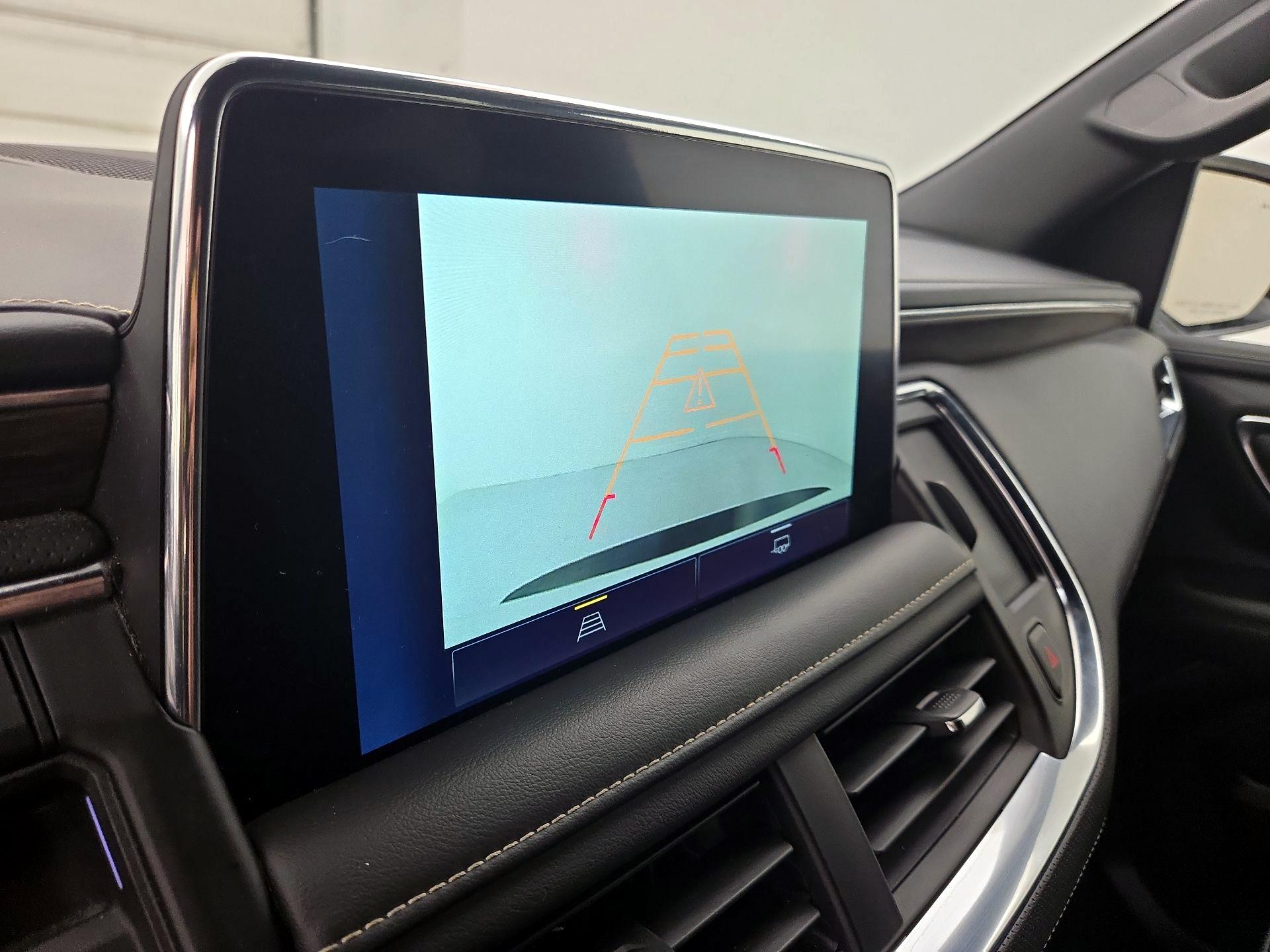 Thumbnail: 2023 Chevrolet Suburban - 14