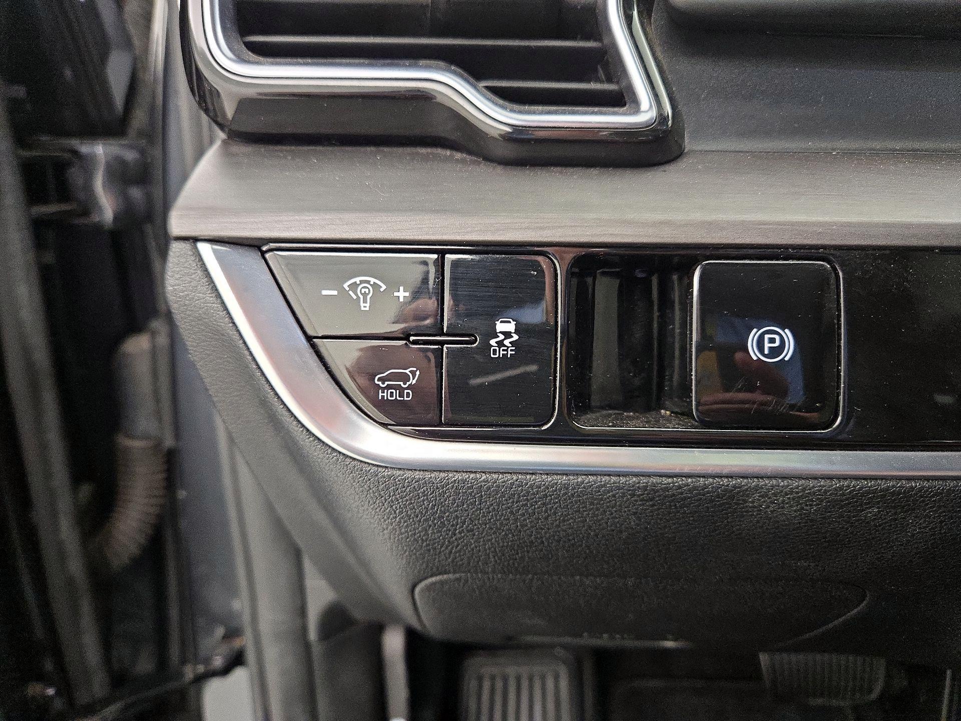 Thumbnail: 2023 Kia Sportage - 13