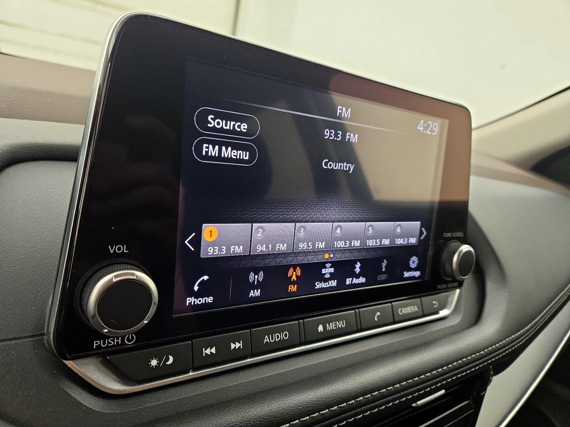 Thumbnail: 2022 Nissan Rogue - 15