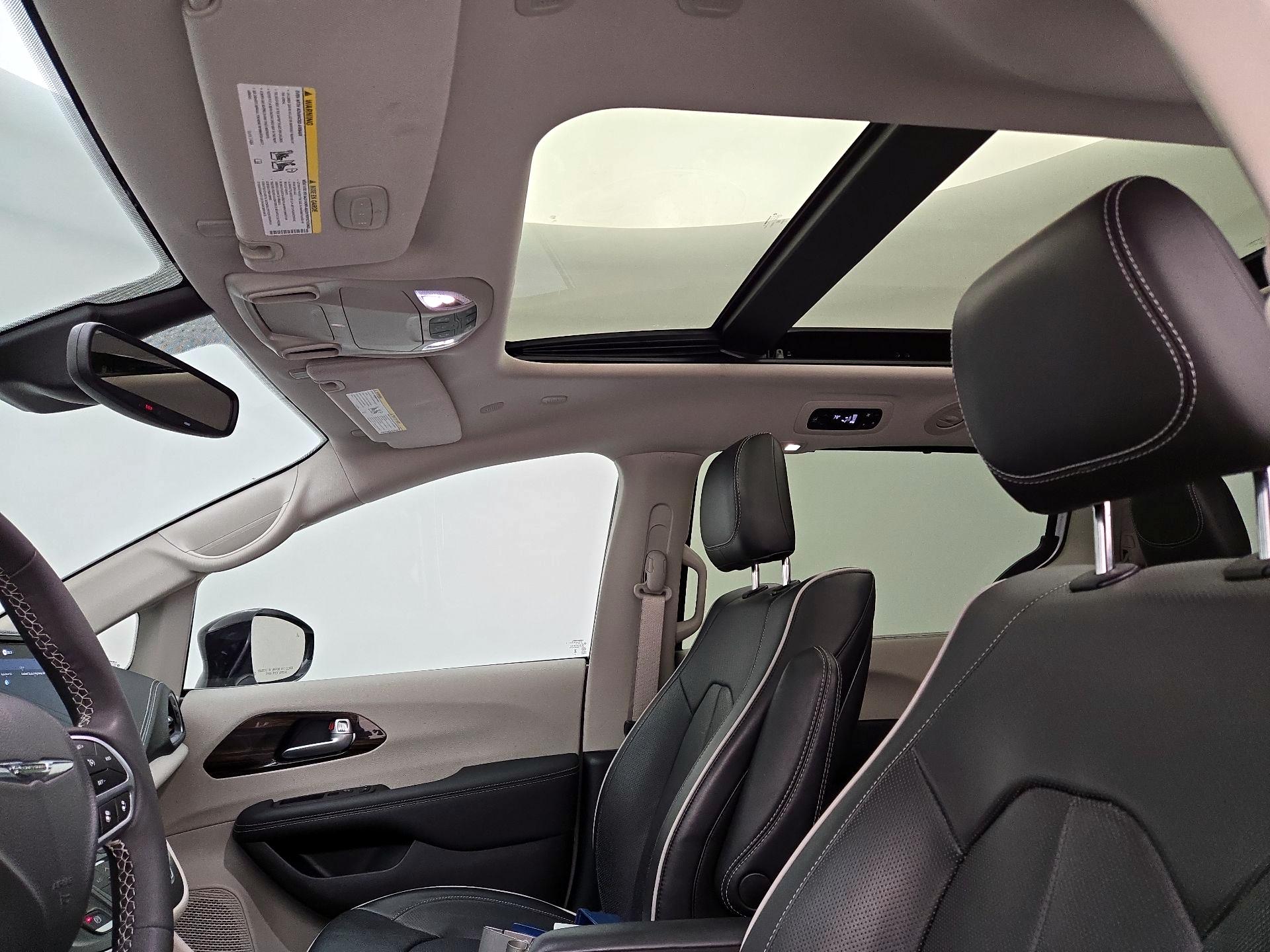 Thumbnail: 2024 Chrysler Pacifica - 20