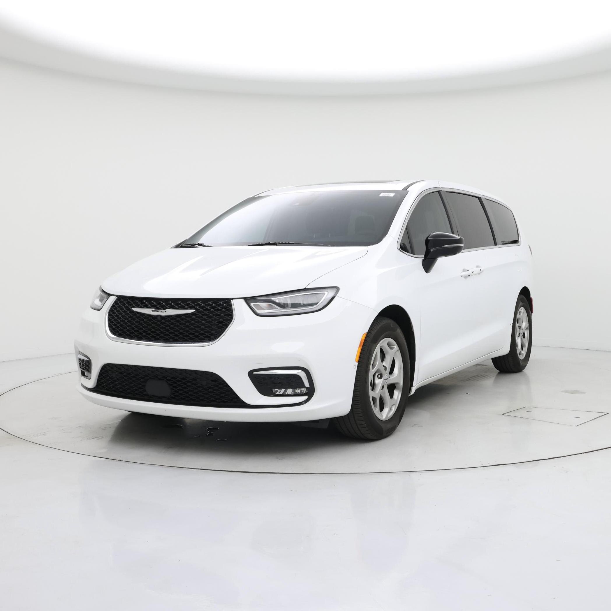 Thumbnail: 2024 Chrysler Pacifica - 4