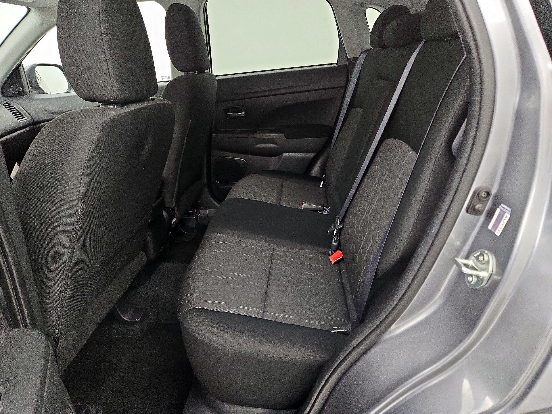 Thumbnail: 2025 Mitsubishi Outlander Sport - 19