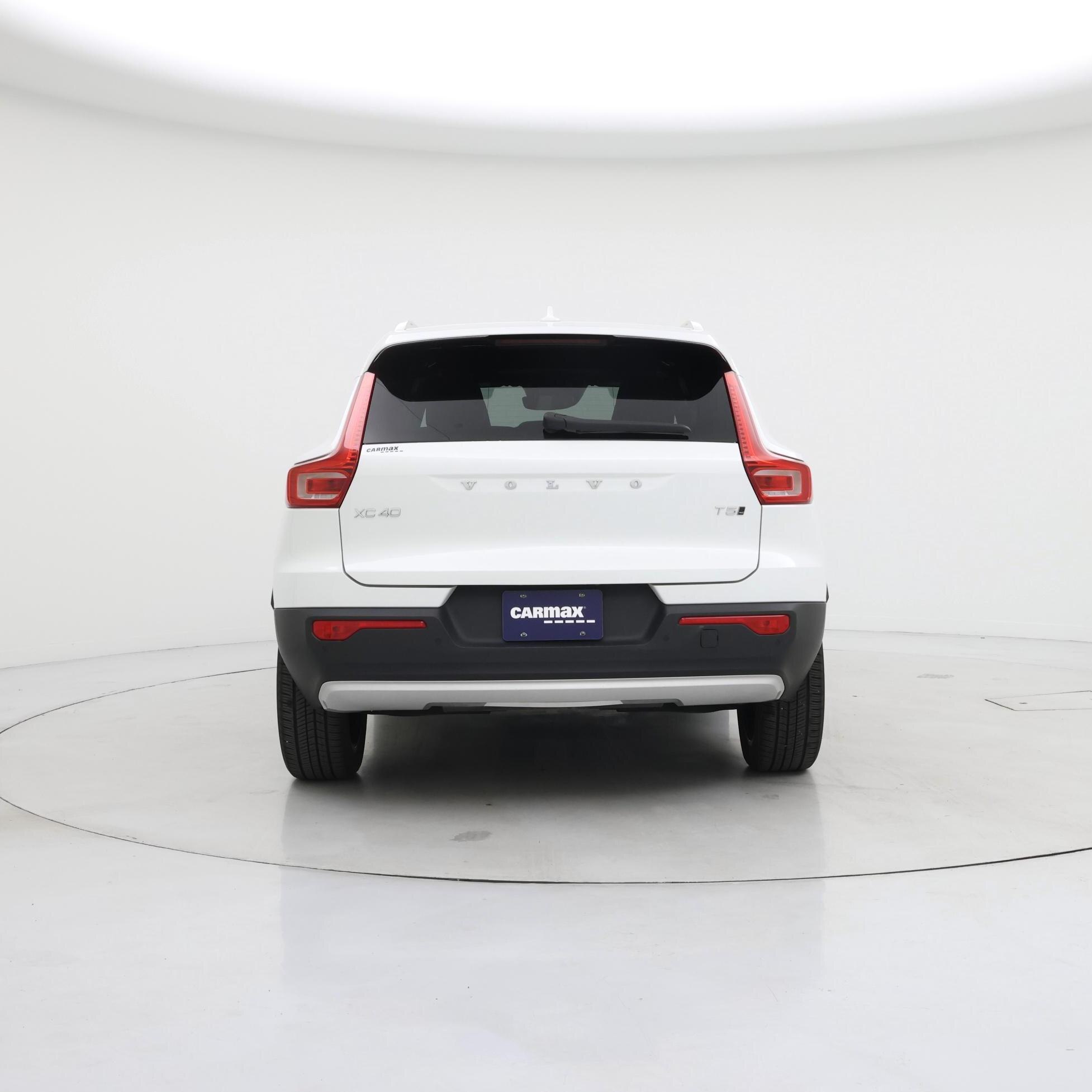 Thumbnail: 2022 Volvo XC40 - 6