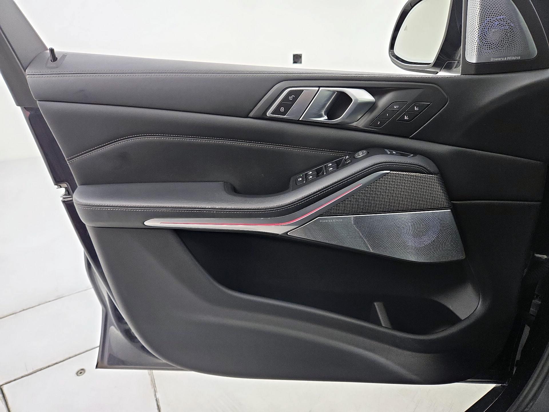 Thumbnail: 2020 BMW X5 - 12