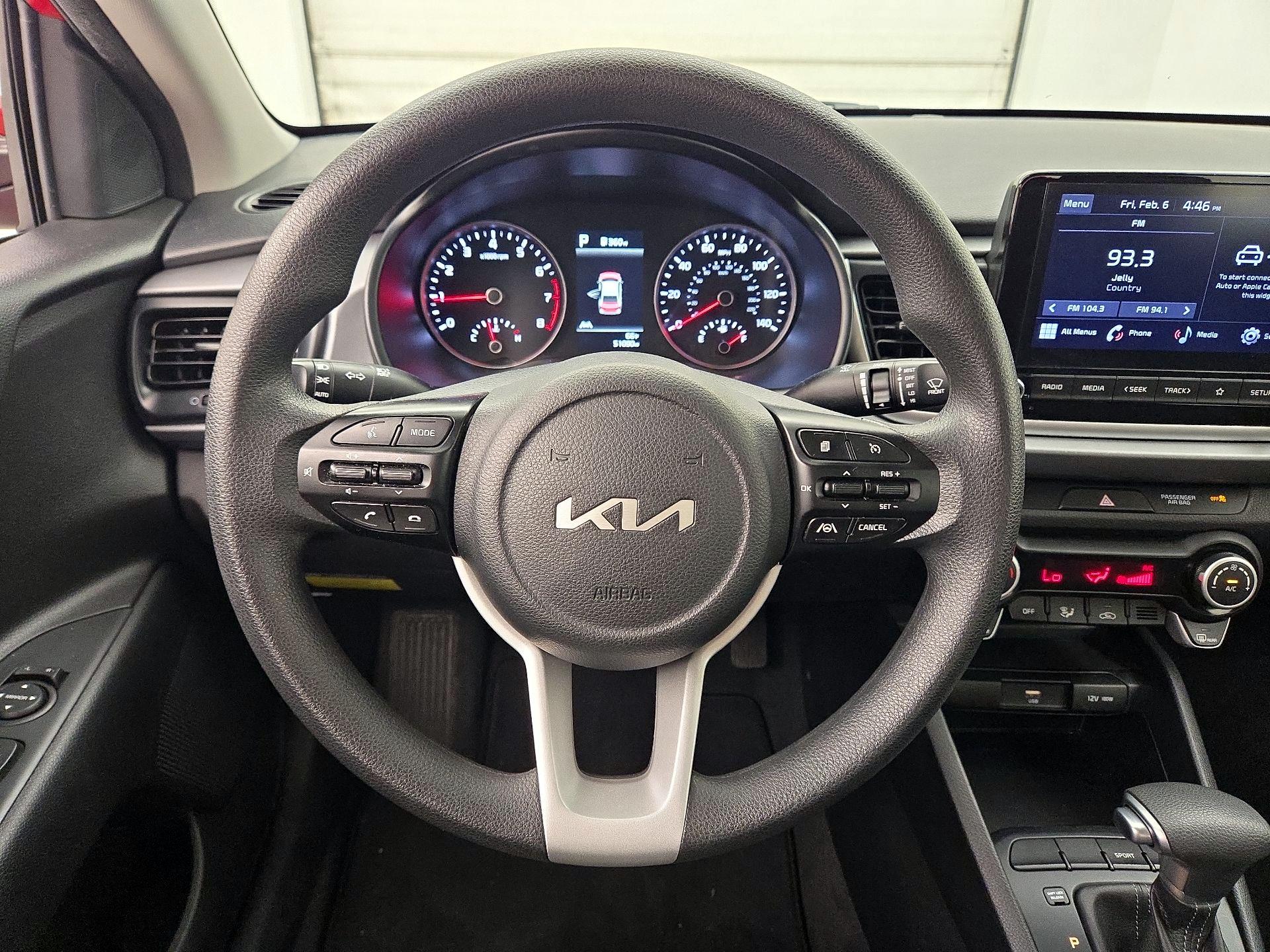 Thumbnail: 2022 Kia Rio - 10