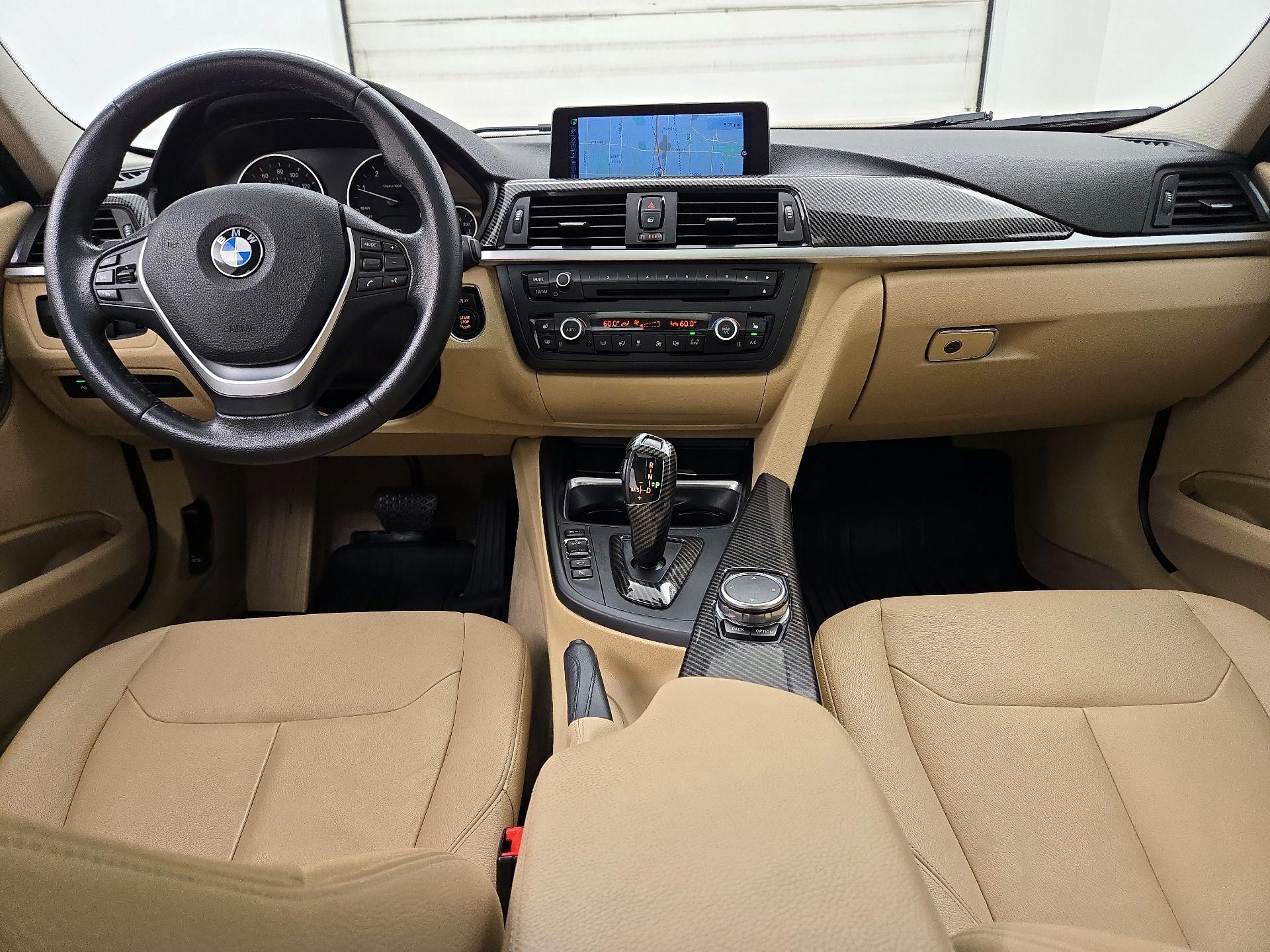 Thumbnail: 2015 BMW 3 Series - 9