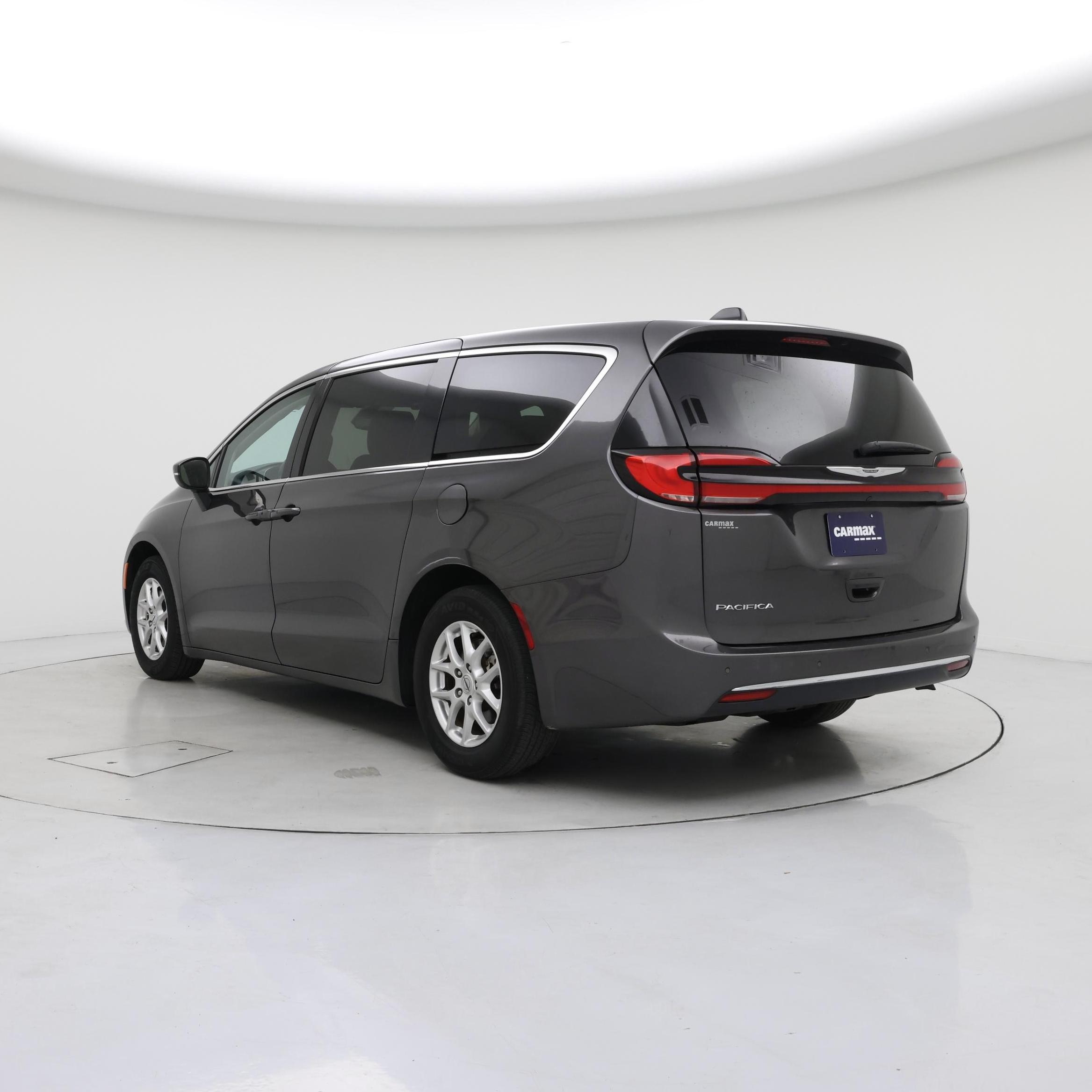 Thumbnail: 2023 Chrysler Pacifica - 2