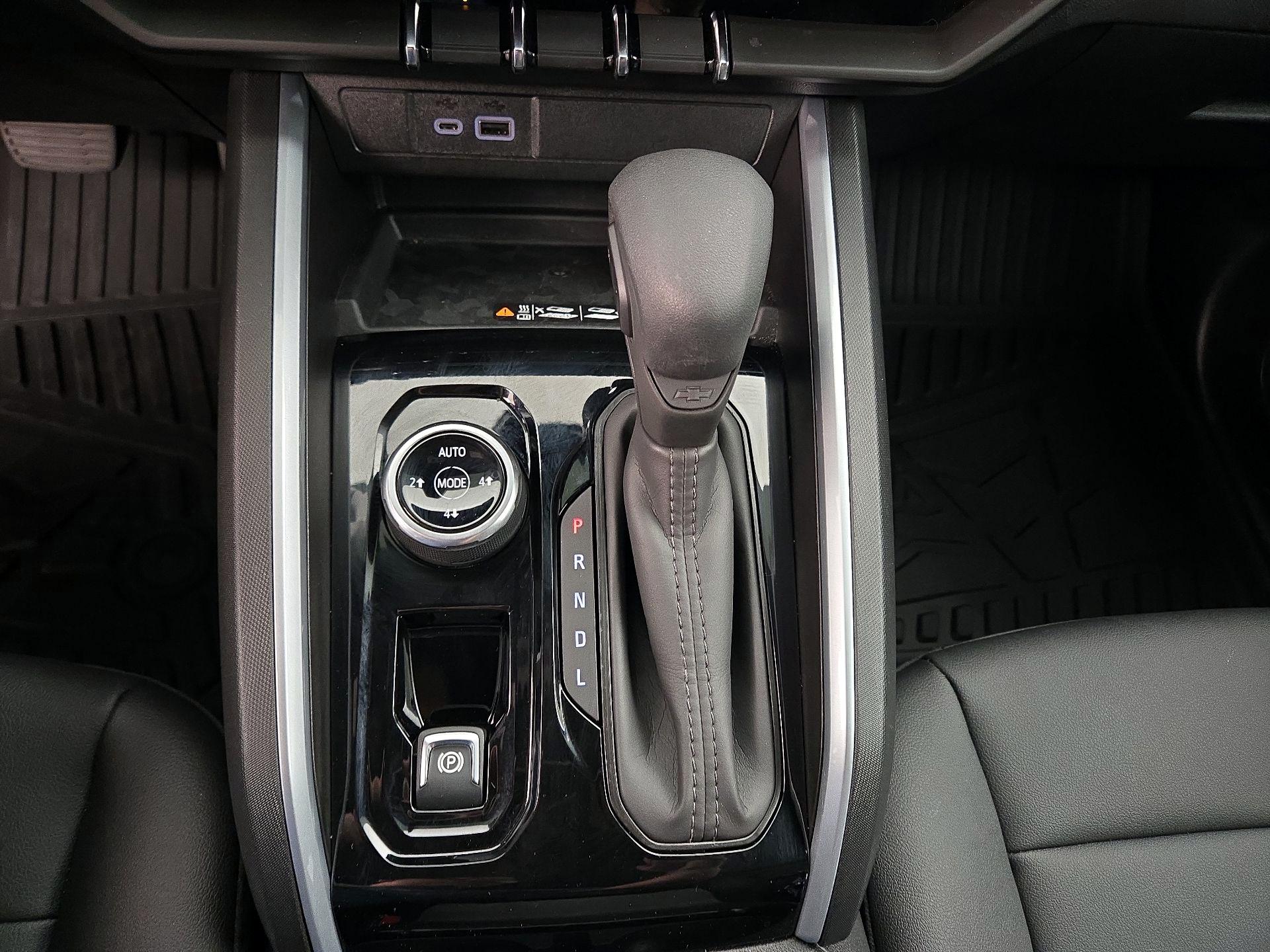 Thumbnail: 2025 Chevrolet Colorado - 17