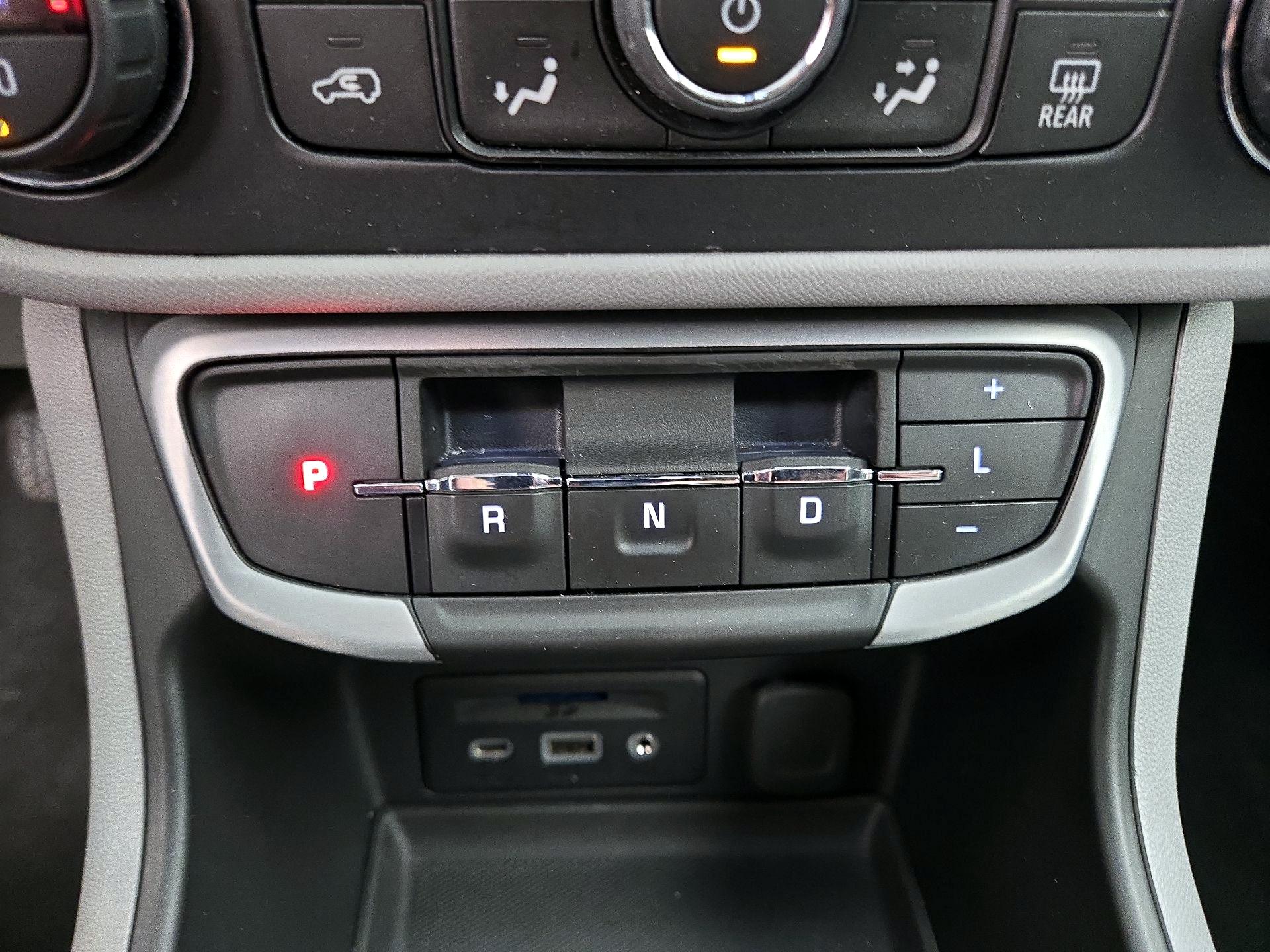 Thumbnail: 2022 GMC Terrain - 17