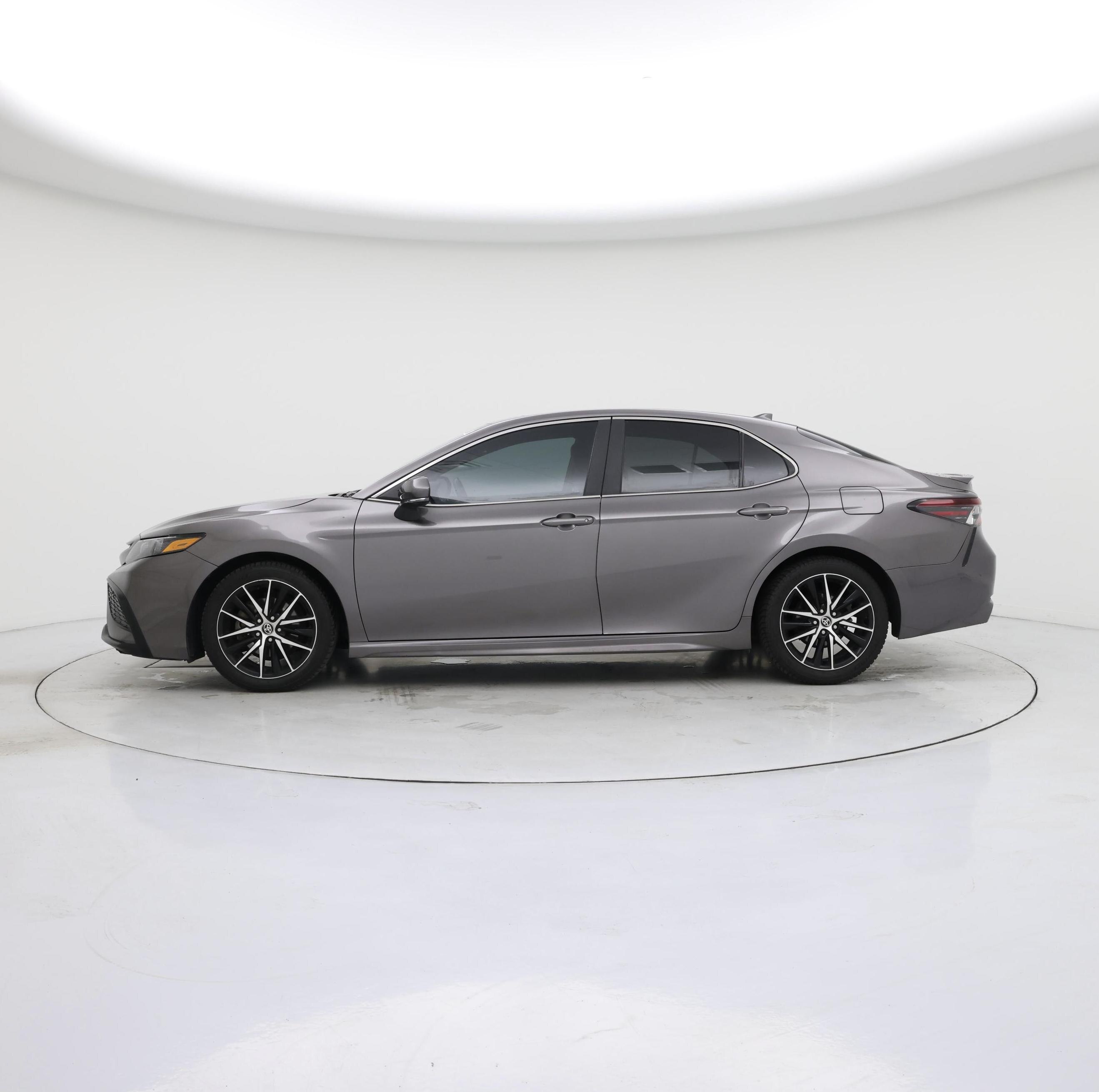Thumbnail: 2024 Toyota Camry - 3