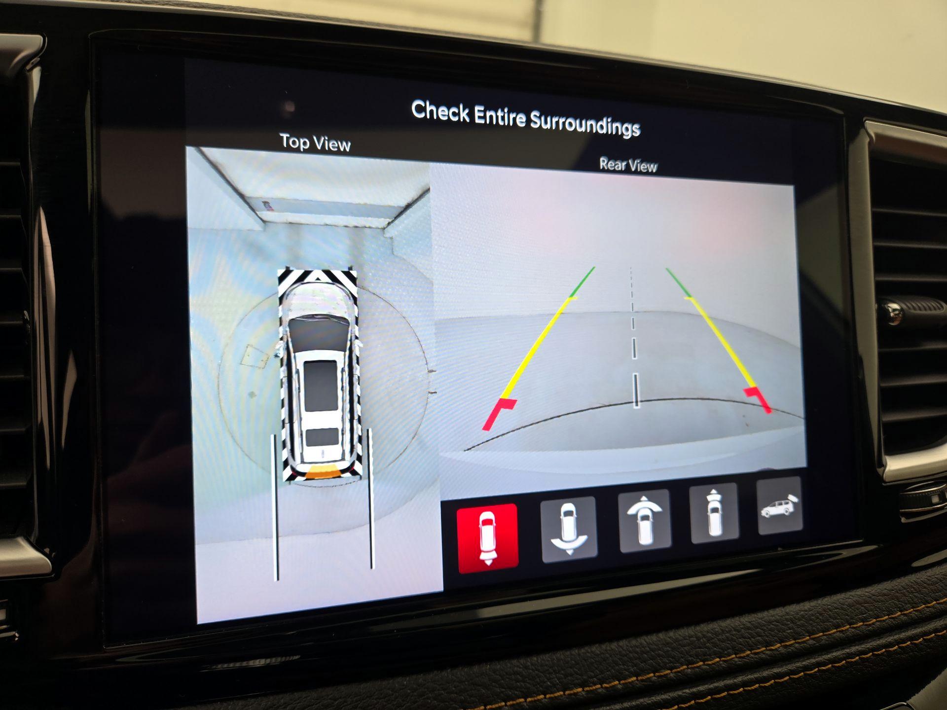 Thumbnail: 2023 Chrysler Pacifica - 15