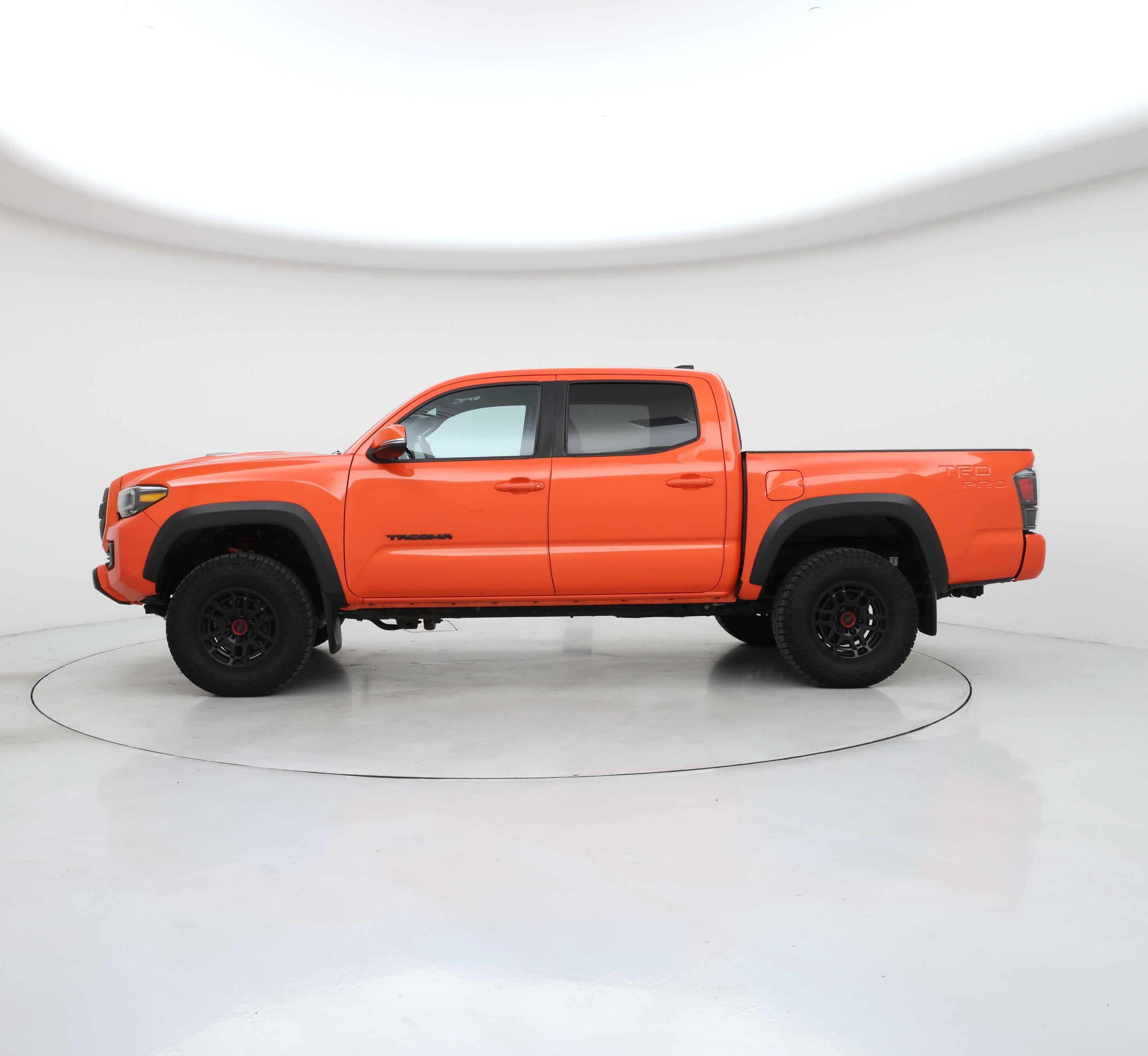 Thumbnail: 2023 Toyota Tacoma - 3