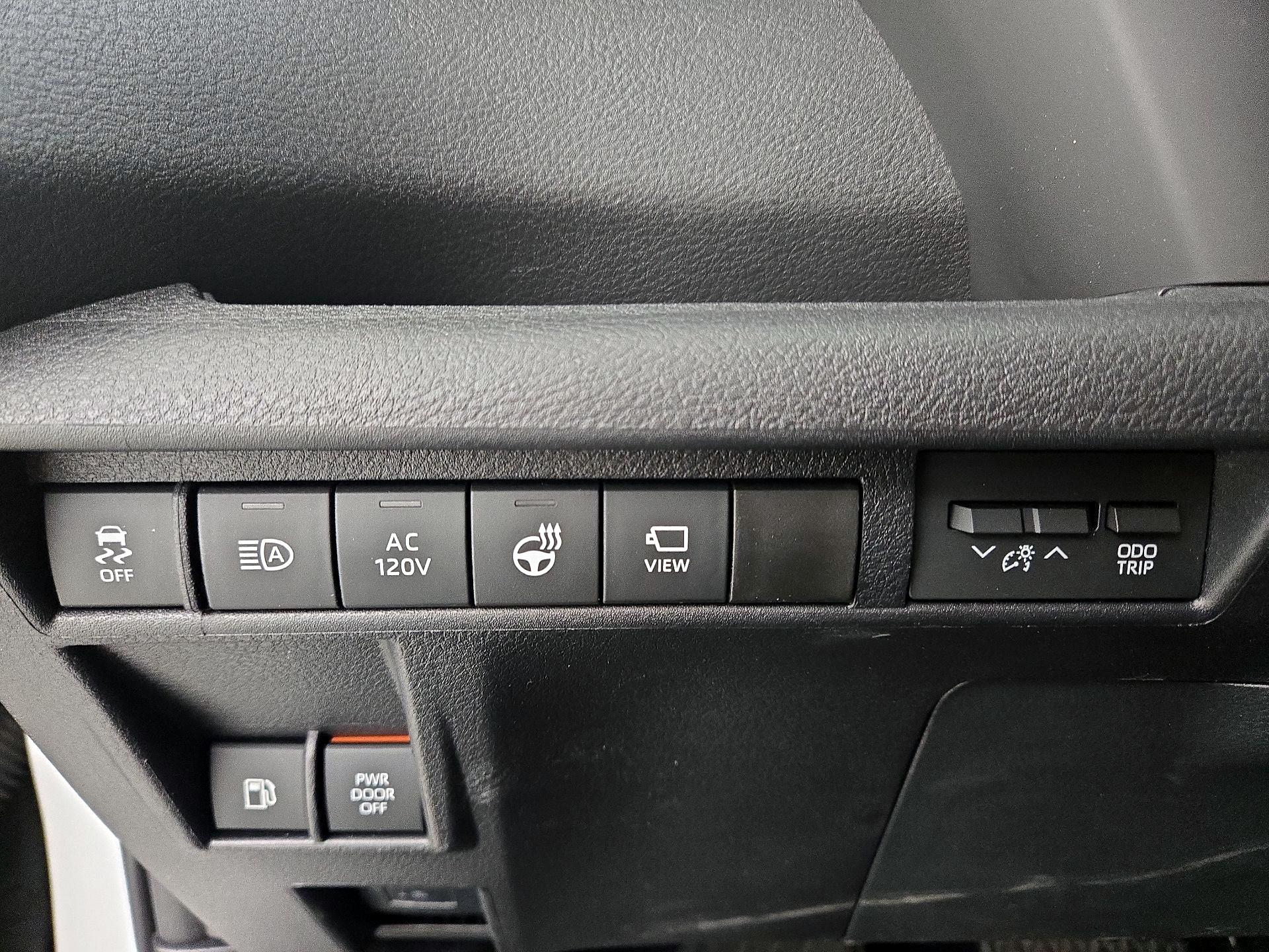 Thumbnail: 2025 Toyota Sienna - 13