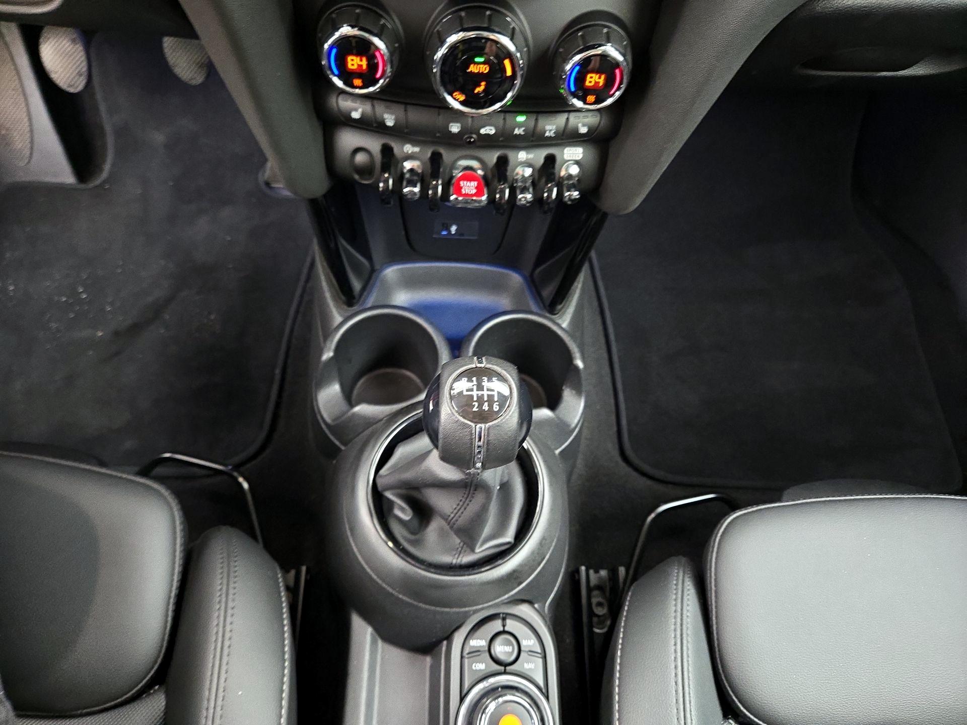 Thumbnail: 2021 MINI Cooper Hardtop - 18