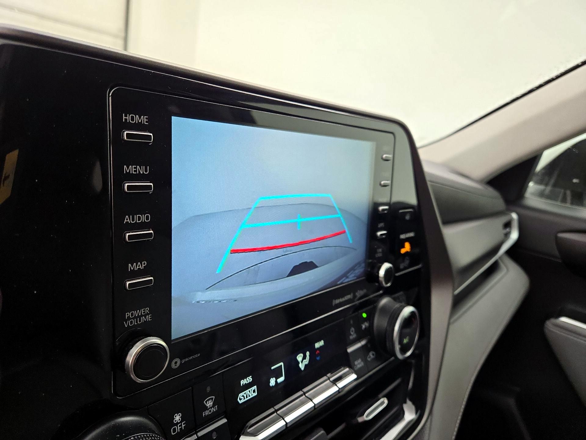 Thumbnail: 2020 Toyota Highlander - 15