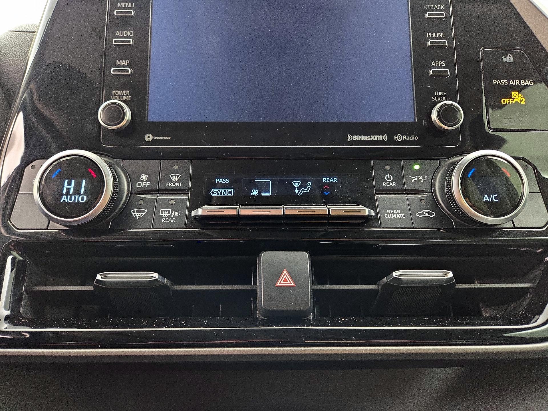 Thumbnail: 2020 Toyota Highlander - 17