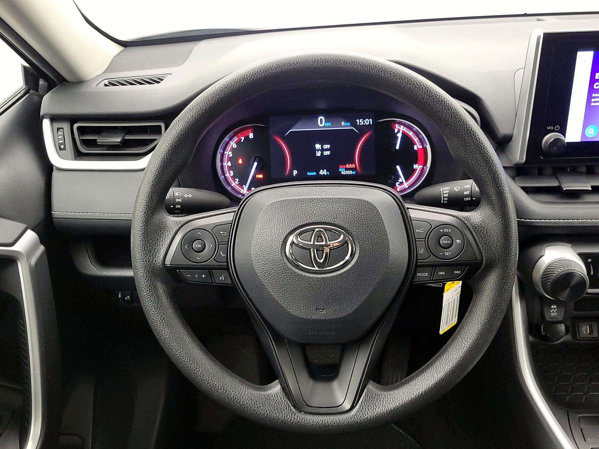 Thumbnail: 2024 Toyota RAV4 - 10