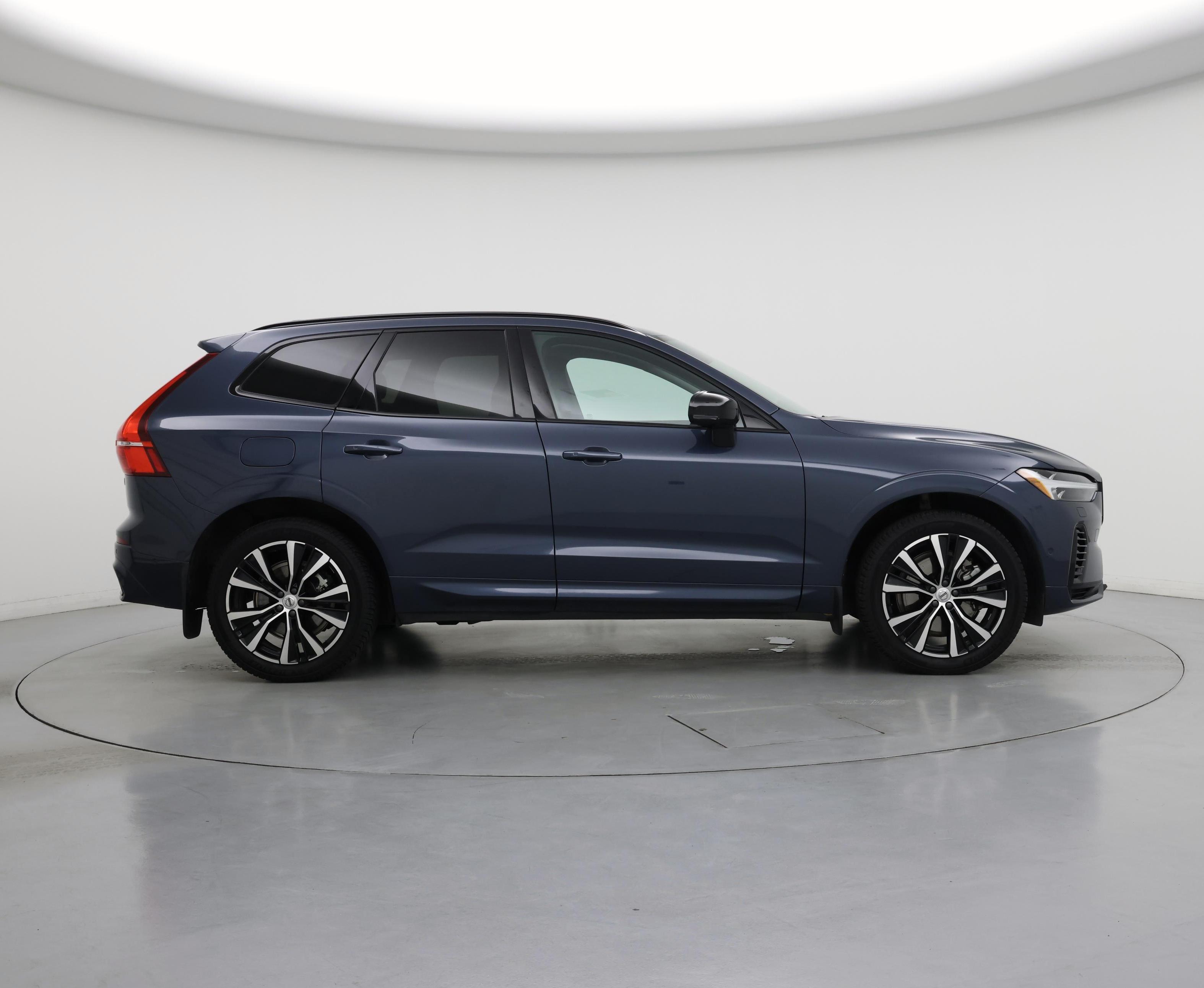 Thumbnail: 2023 Volvo XC60 - 7