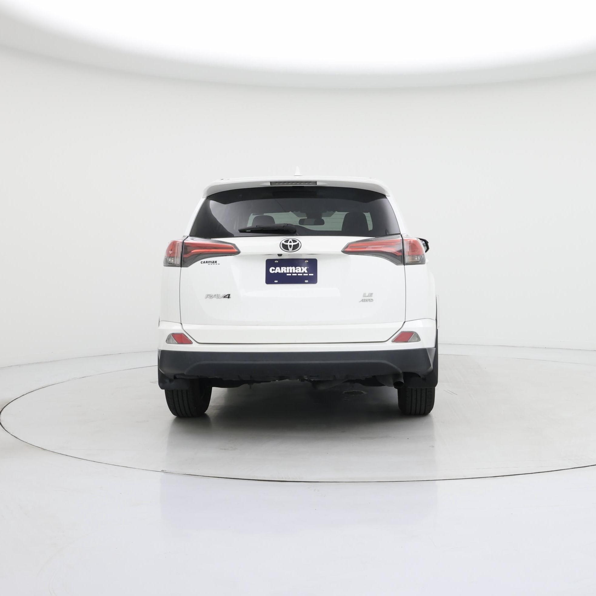 Thumbnail: 2017 Toyota RAV4 - 6