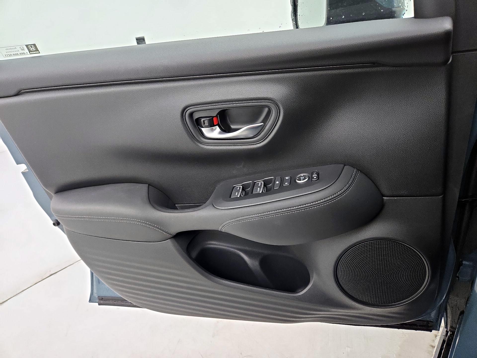 Thumbnail: 2025 Honda HR-V - 12