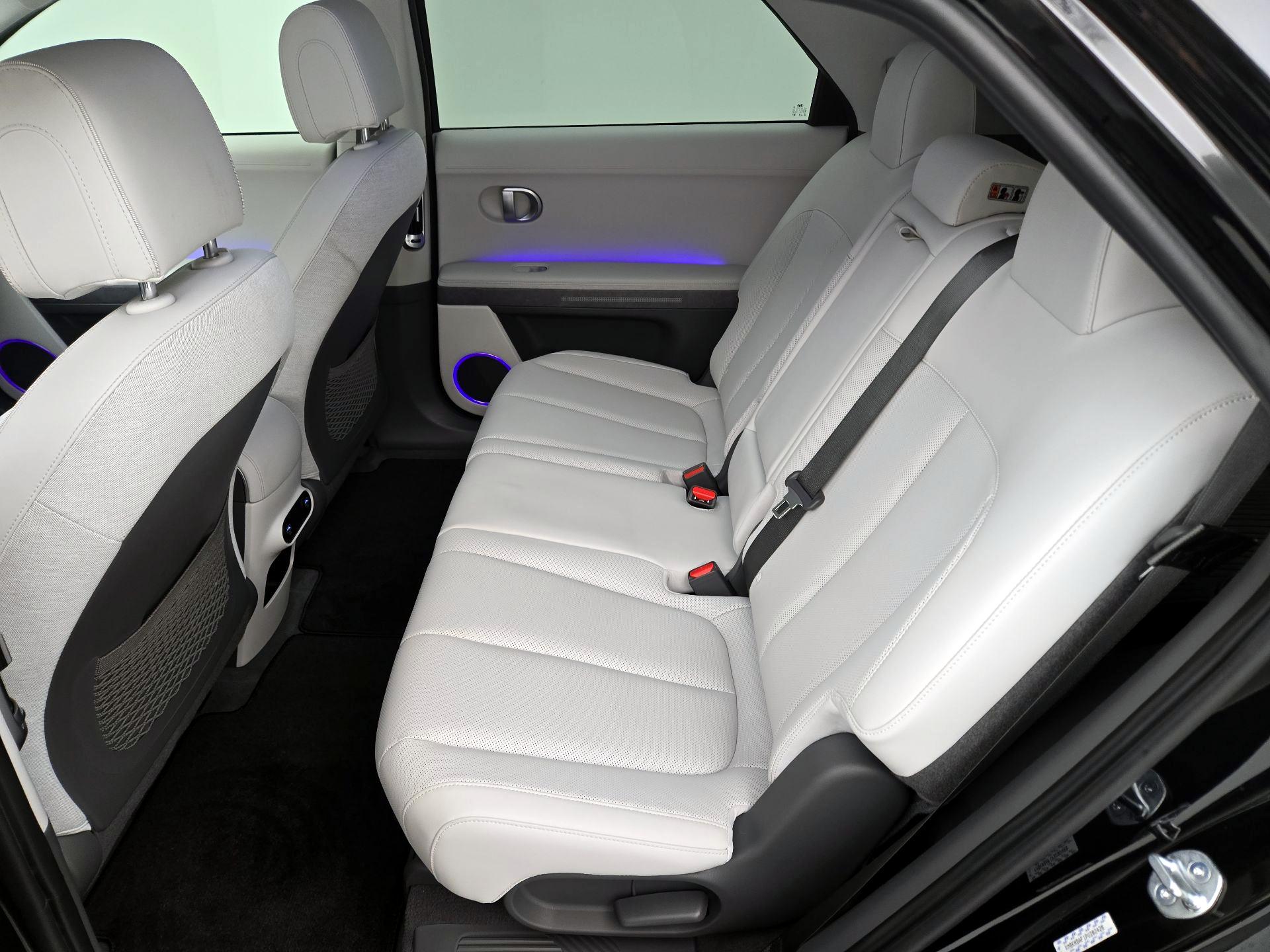 Thumbnail: 2023 Hyundai Ioniq 5 - 20