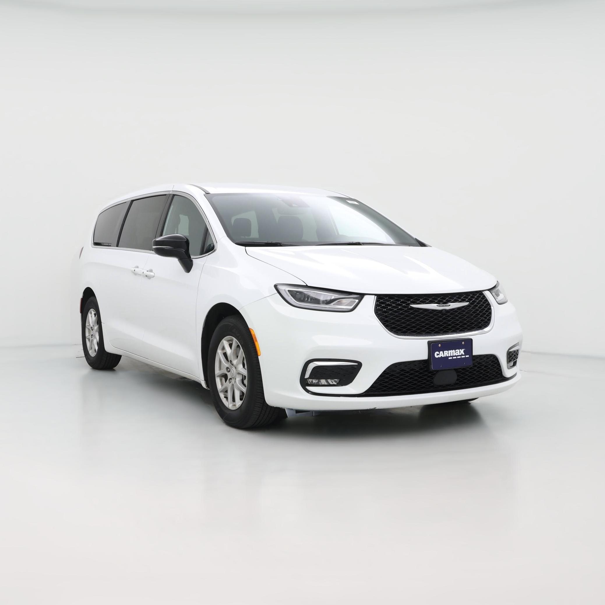 Thumbnail: 2026 Chrysler Pacifica - 1