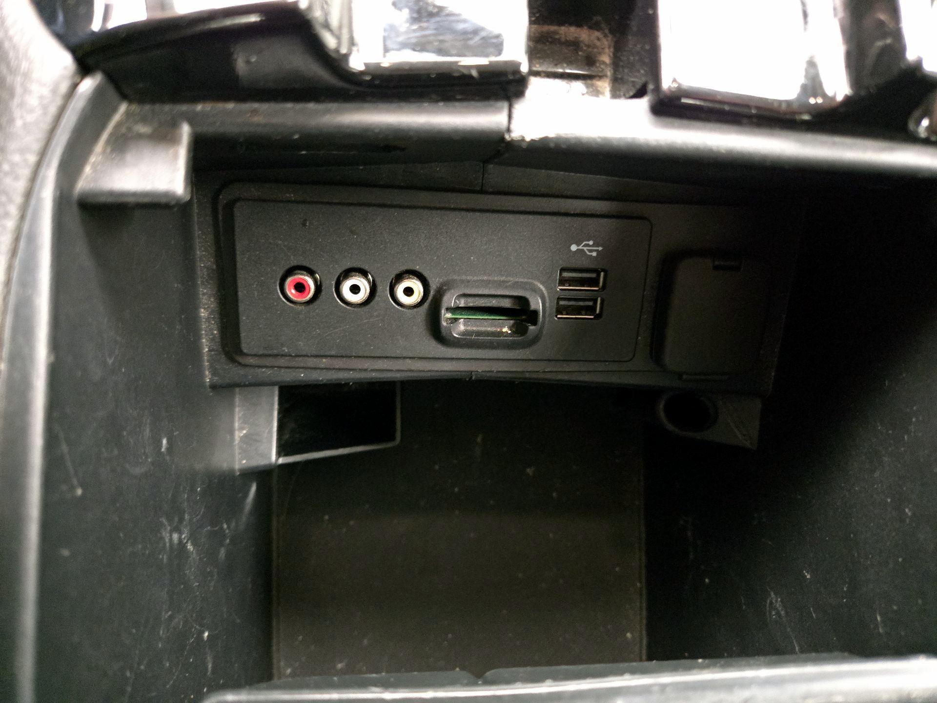 Thumbnail: 2015 Ford Fusion - 18