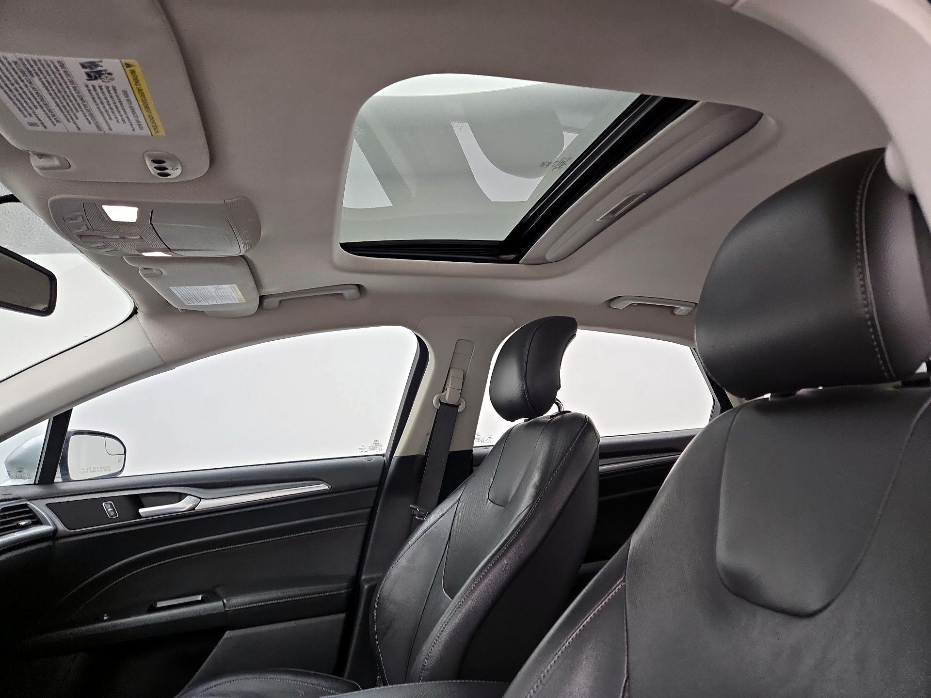 Thumbnail: 2015 Ford Fusion - 19