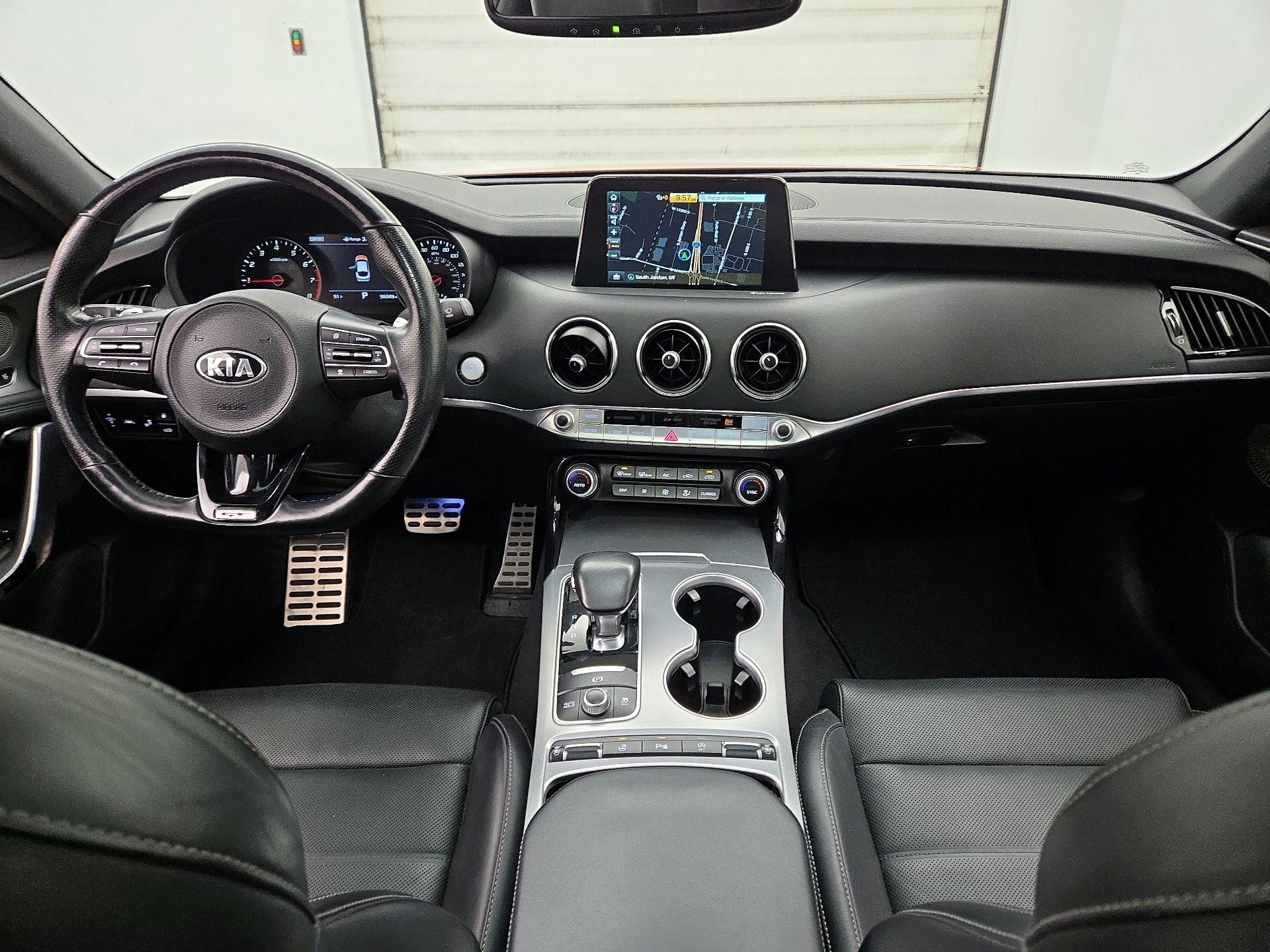 Thumbnail: 2018 Kia Stinger - 9