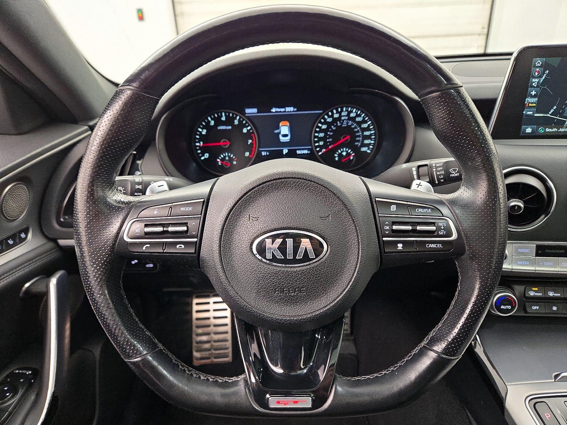 Thumbnail: 2018 Kia Stinger - 10