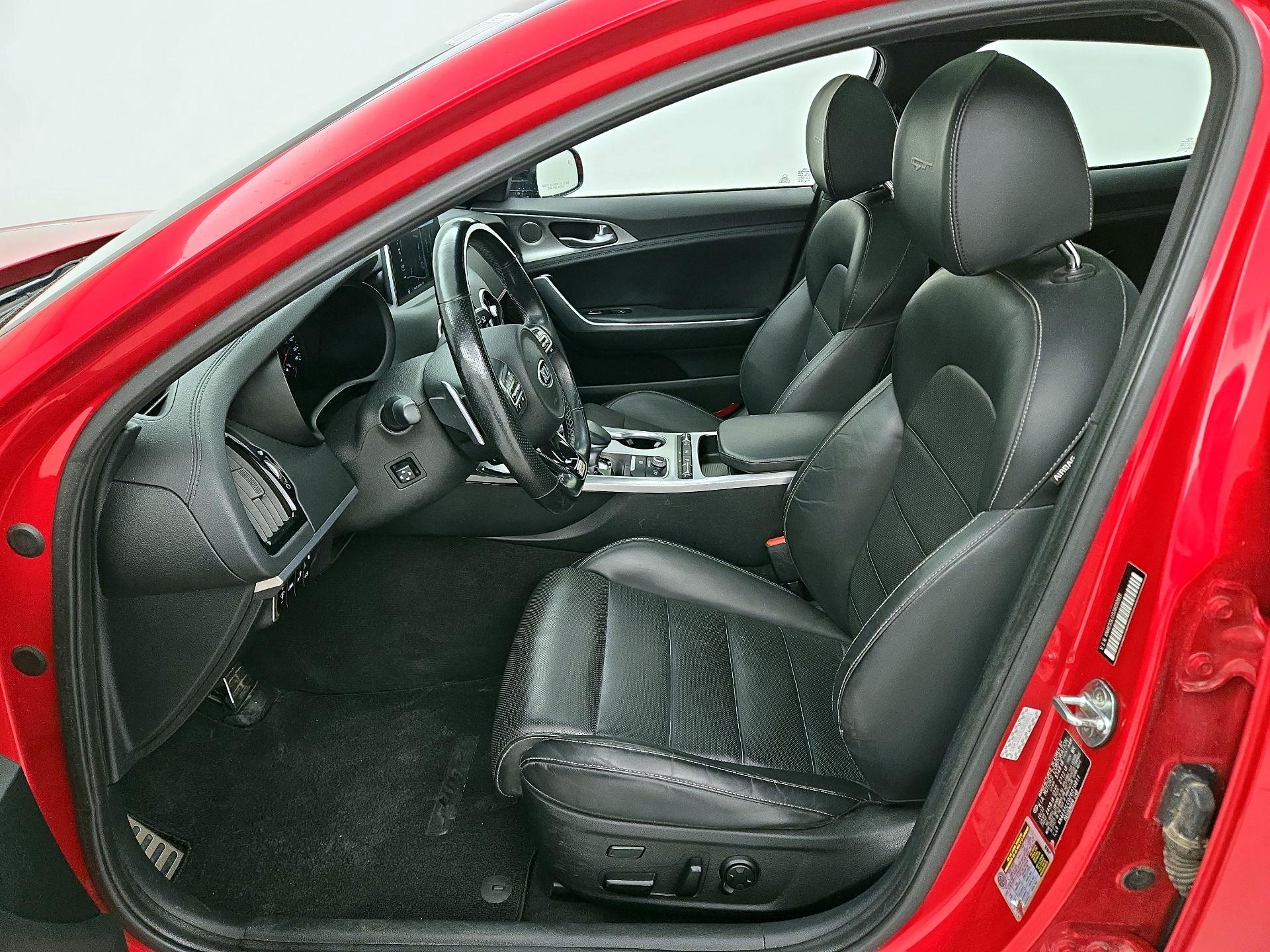 Thumbnail: 2018 Kia Stinger - 11