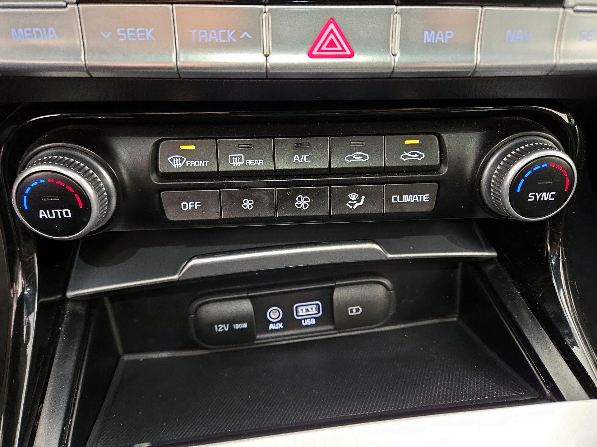 Thumbnail: 2018 Kia Stinger - 17